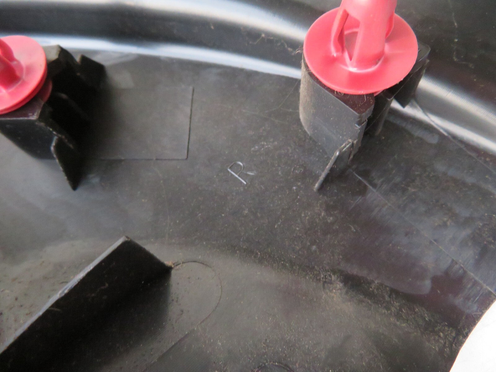 SUZUKI JIMNY OSF INNER QUARTER TRIM 1998-2005 AMS1509-6