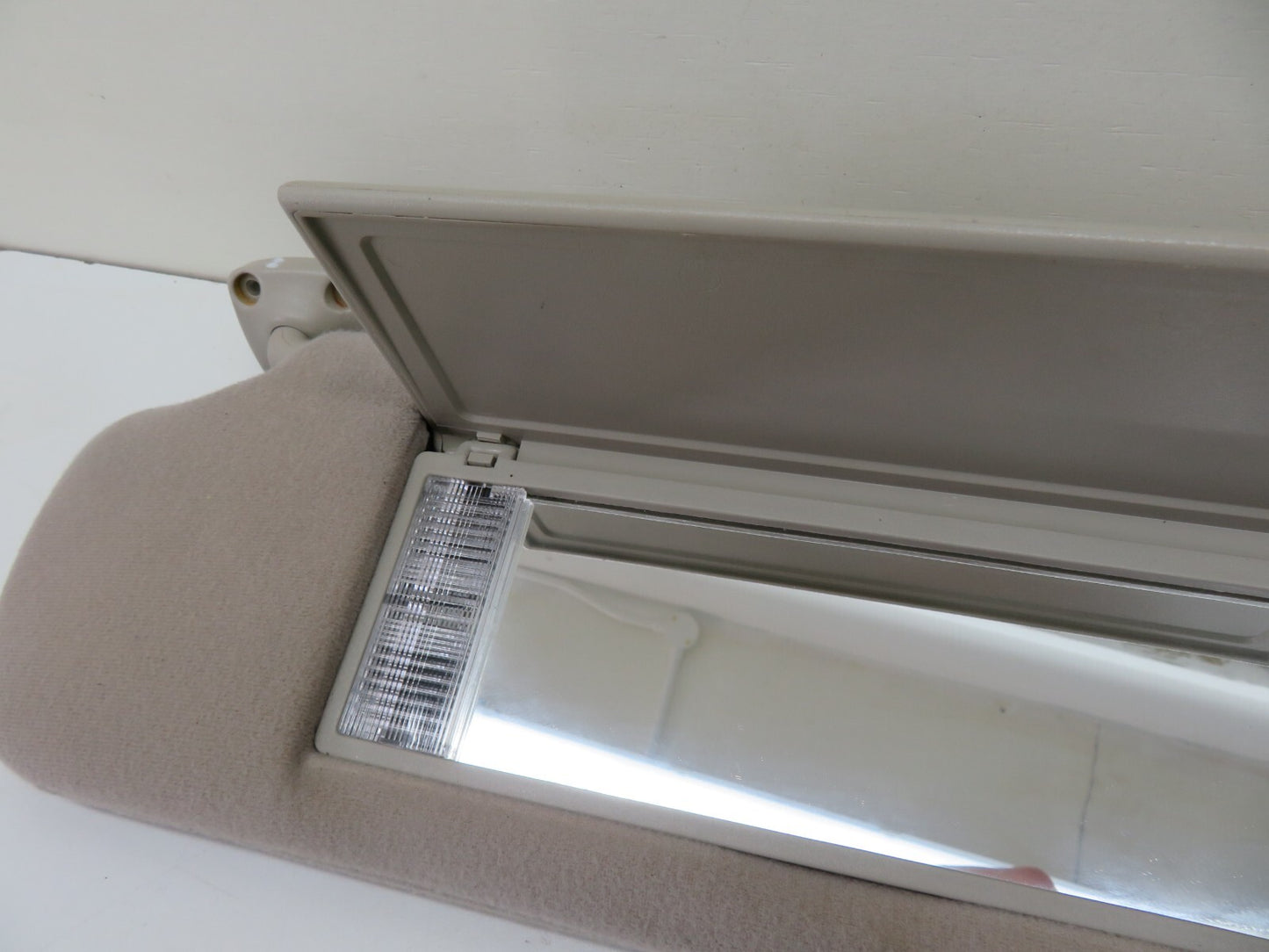 JAGUAR XJR NS PASSENGER SUN VISOR 1994-2001 1800-1