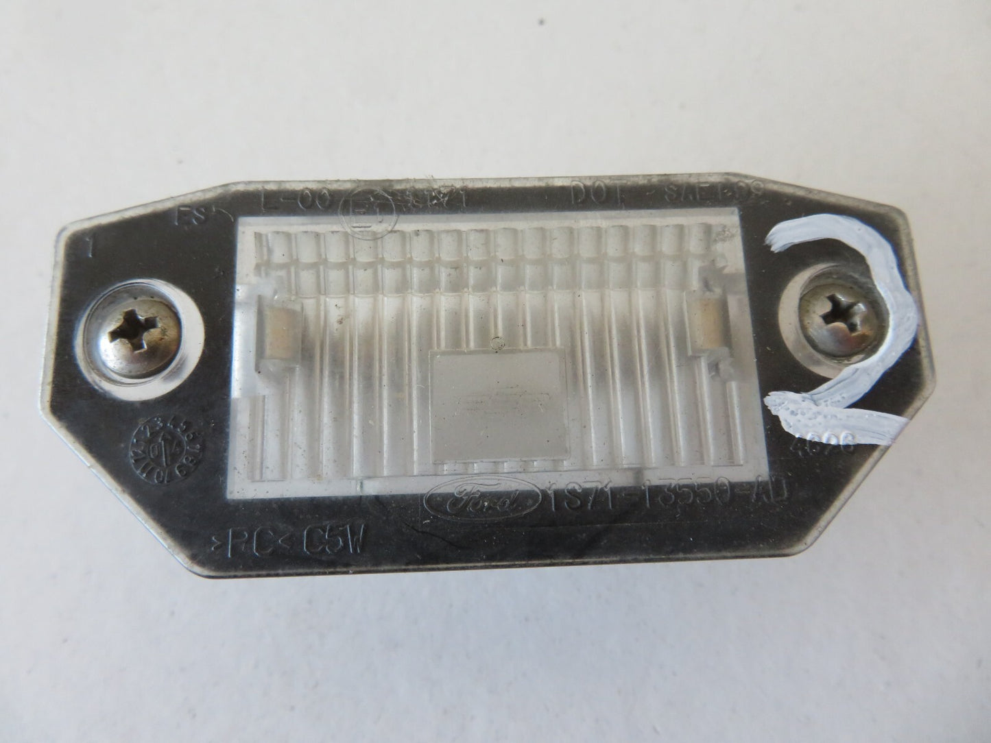 FORD MONDEO MK3 NUMBERPLATE LIGHTS PAIR 2001-2007 RA04