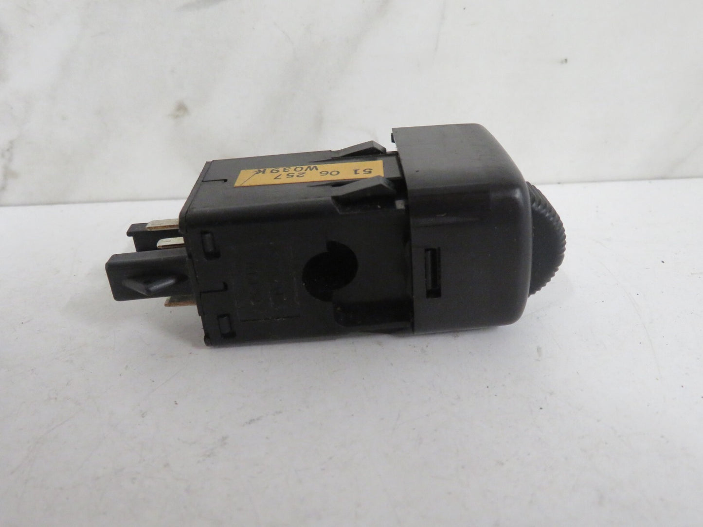 SAAB 93 9-3 HEADLIGHT LEVEL SWITCH 5106257 1998-2002 SB20