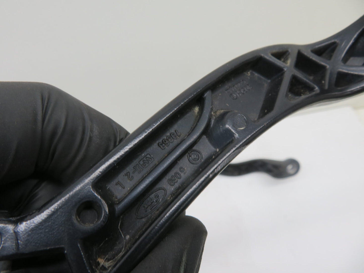 FORD S-MAX FRONT WIPER ARMS PAIR (SEE PHOTOS) 2006-2014 2121-15