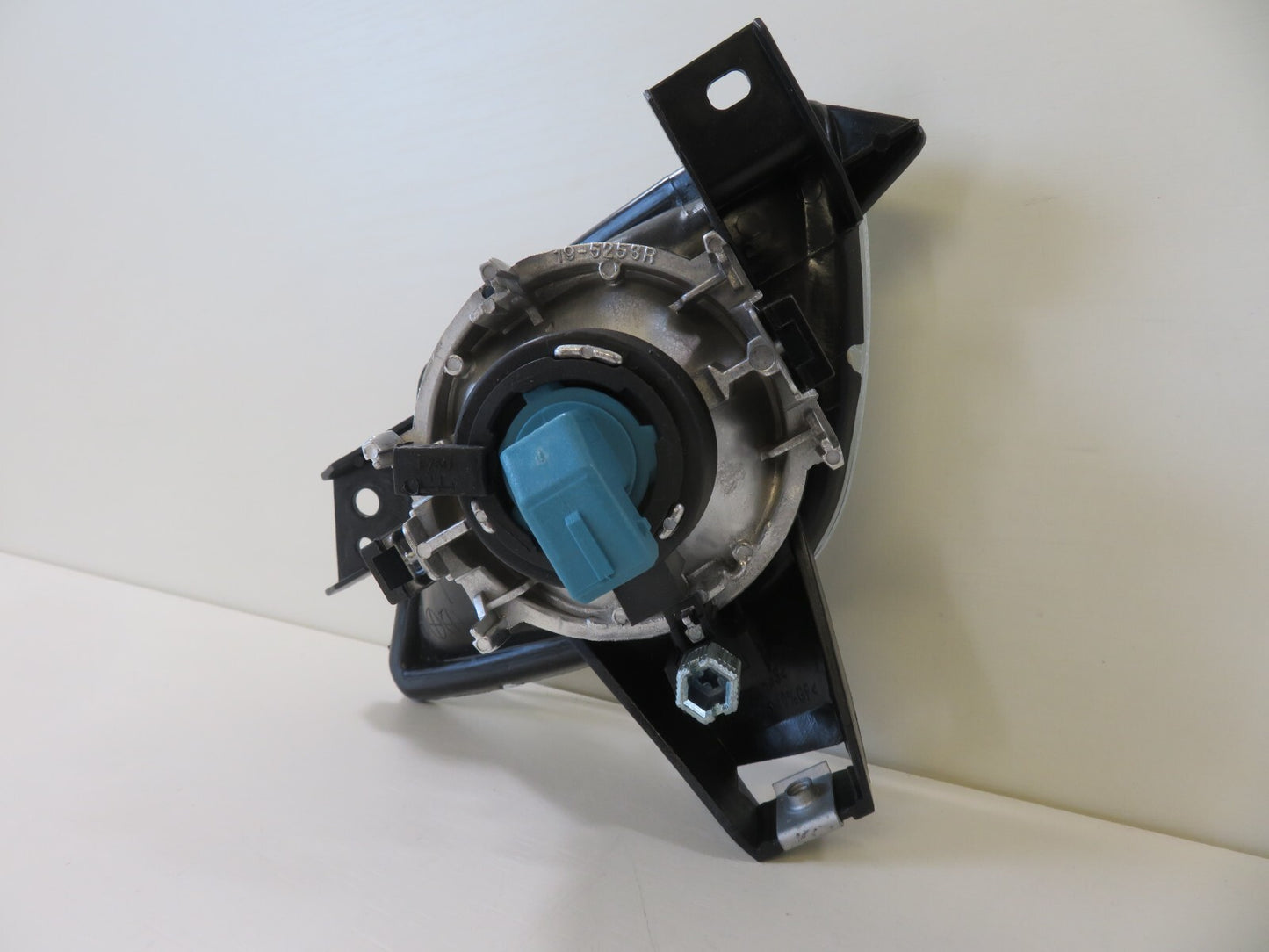 RH OS DRIVER FRONT FOG LIGHT 19-5253-05-2 TYC FITS CITROEN XSARA 1997-2000 #1S2