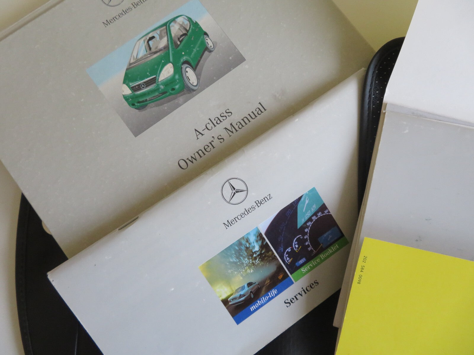 MERCEDES A CLASS OWNERS MANUAL 2001-2004 HM1-16