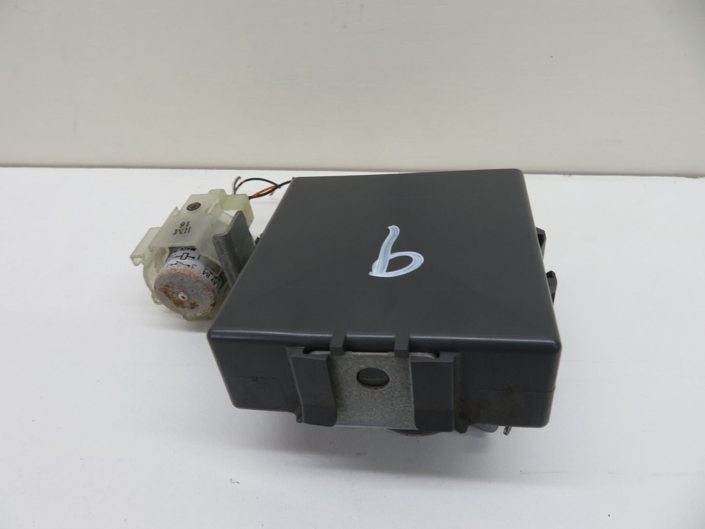 TOYOTA LEXUS SOARER DOOR CONTROL MODULE 85980-24050  1991-1999 1231-9