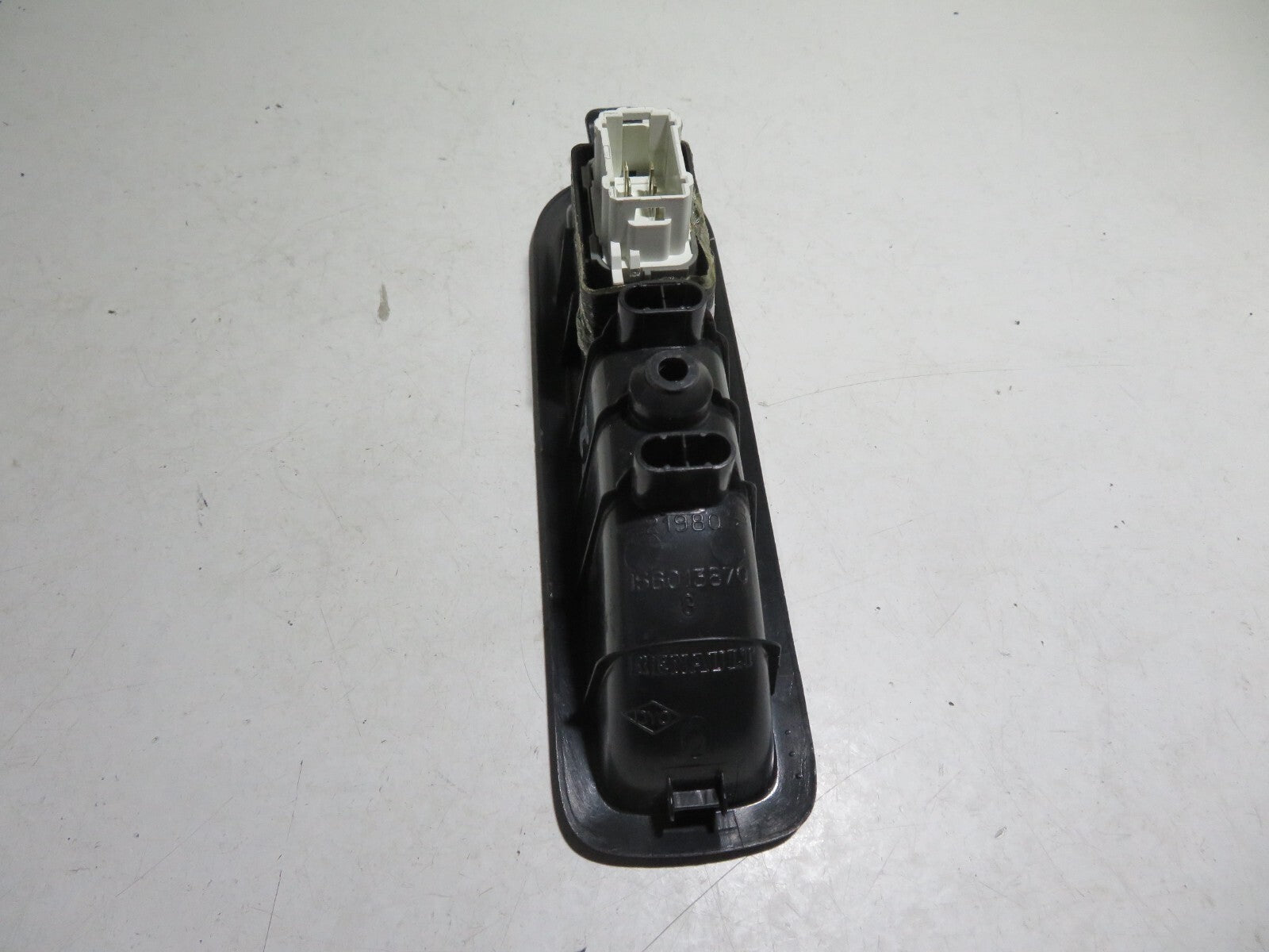 RENAULT SCENIC MK2 NSR WINDOW SWITCH 156013870 2004-2008 MIX1630-12