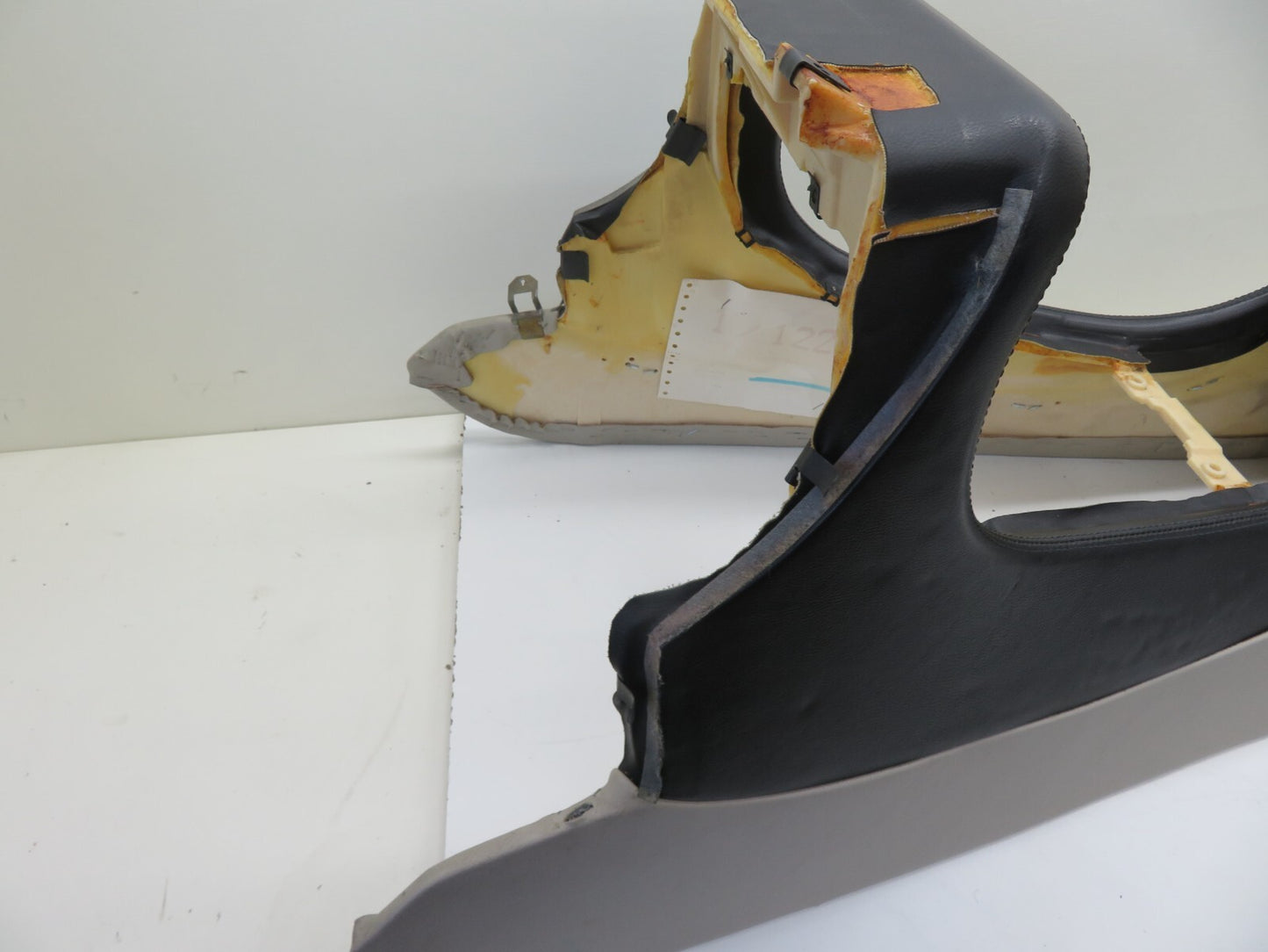 JAGUAR XJR CENTER CONSOLE ARM REST 1994-2001
