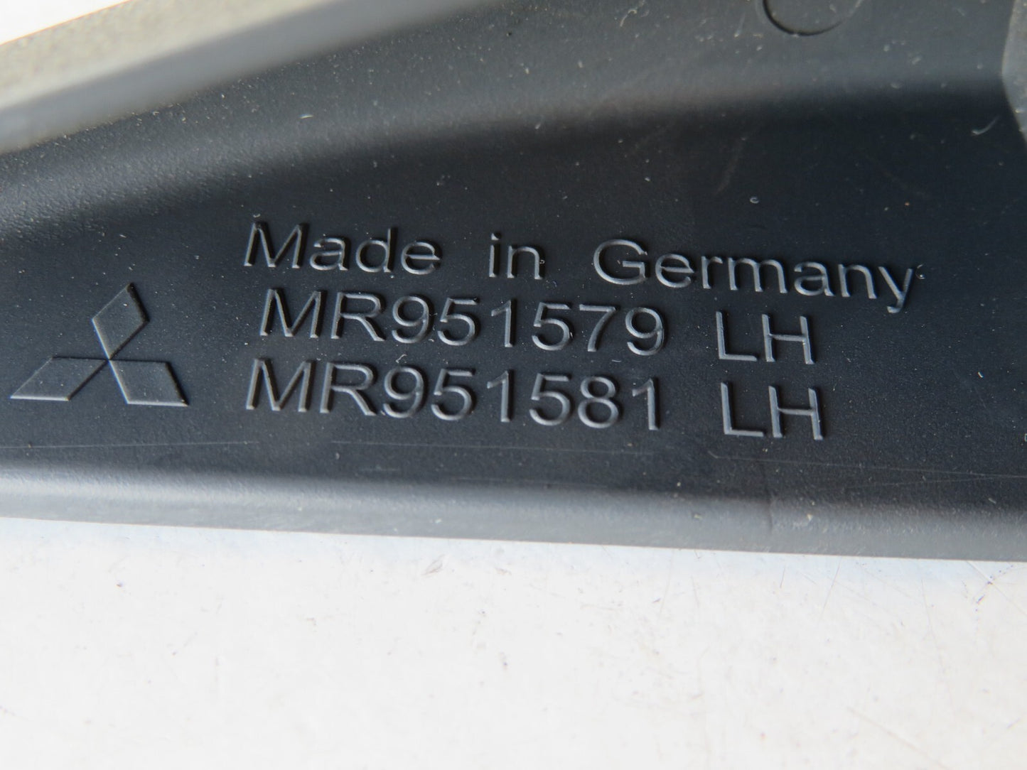 MITSUBISHI COLT CZ1 NS INTERIOR QUARTER TRIM MR951579 04-08 AMS1652