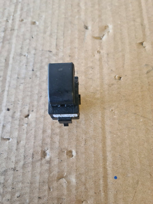 TOYOTA AVENSIS NS WINDOW SWITCH 2007-2009  WV09