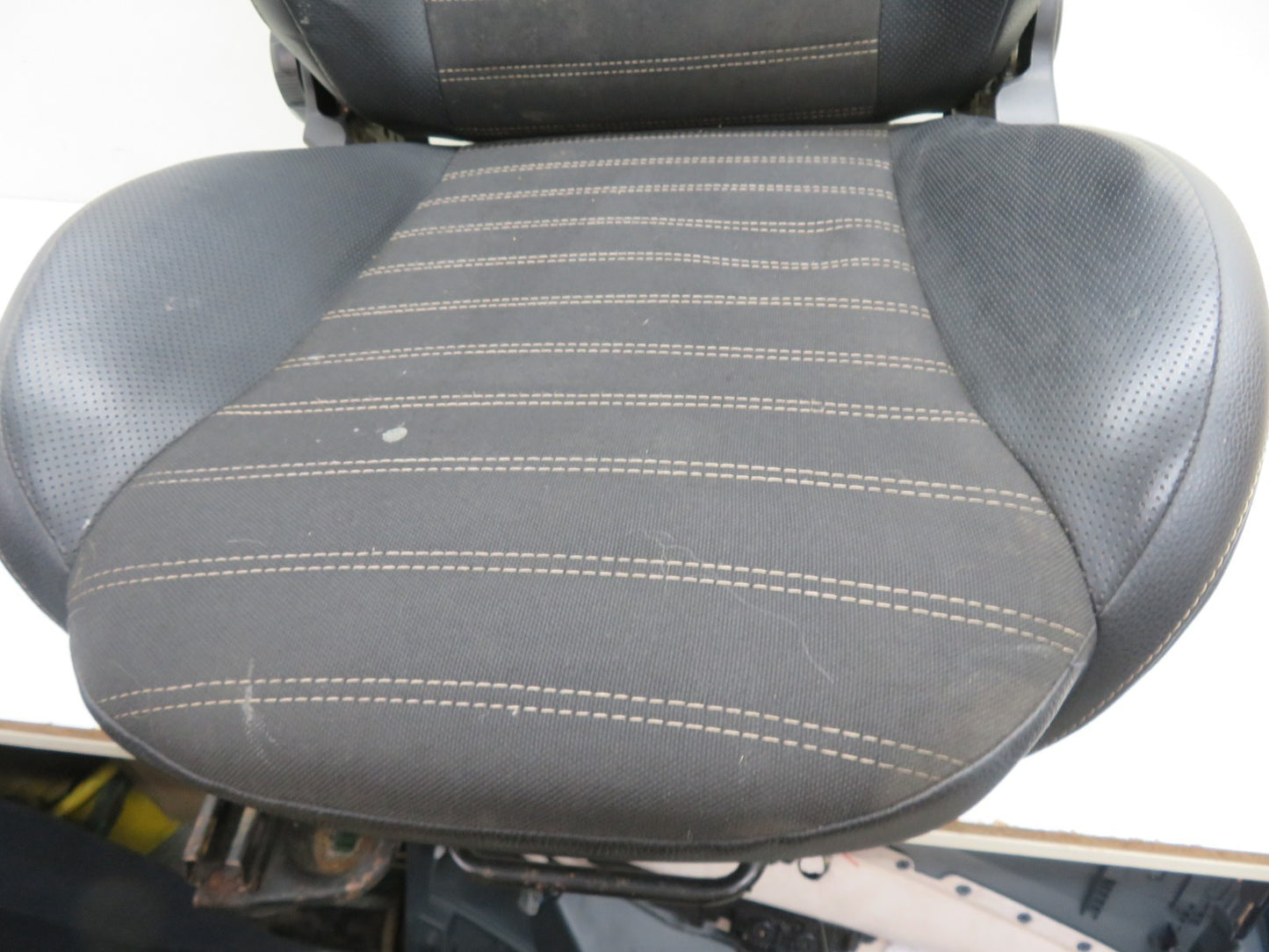 FIAT 500 BY DIESEL EDITION NSF PASSENGER SEAT (SEE PHOTOS) 2007-2014
