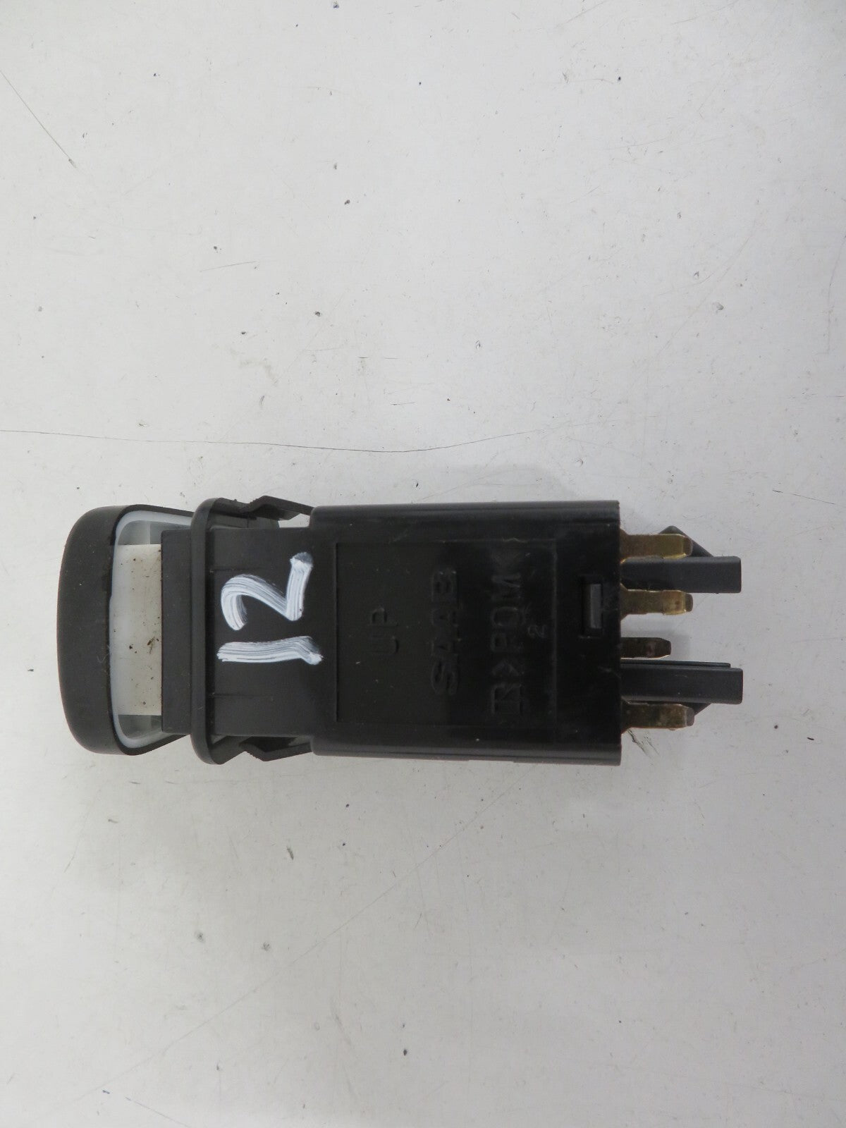 SAAB 95 9-5 ESP TRACTION SWITCH 12768425 2005-2009 MIX1349-12