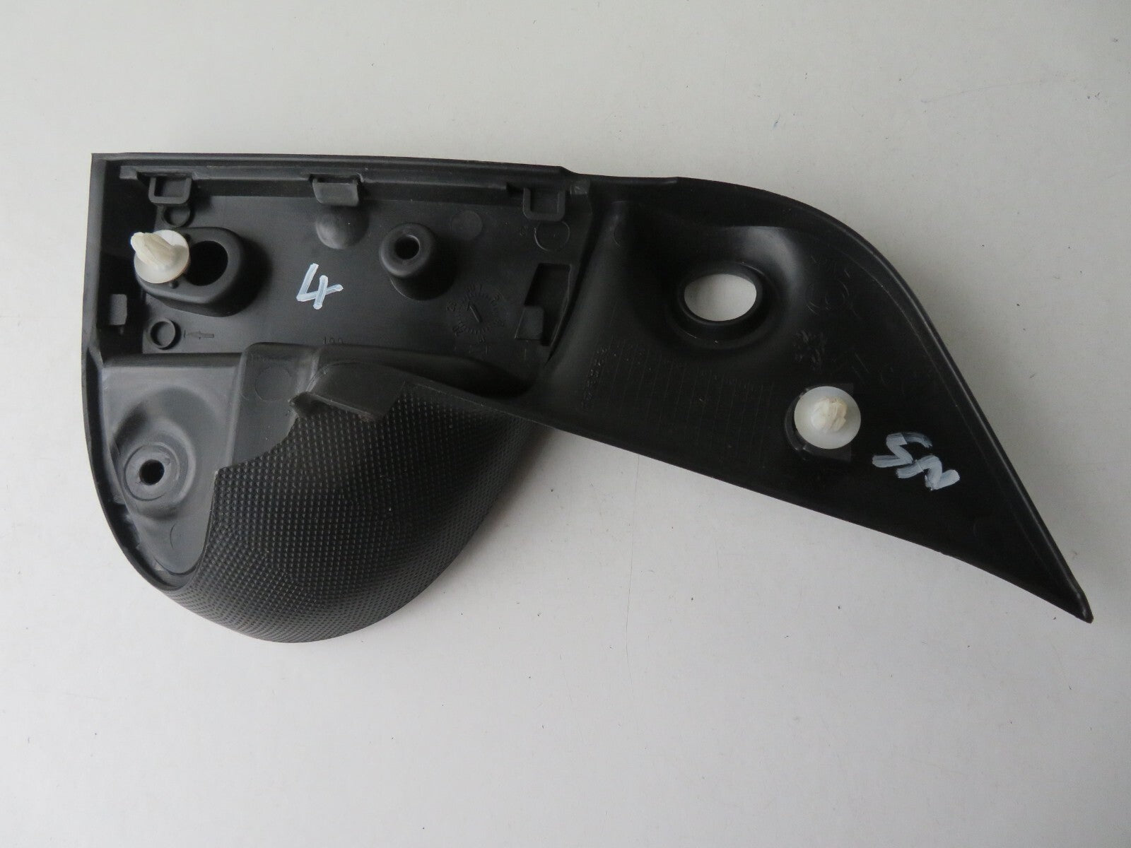 PEUGEOT 107 NS INTERIOR DOOR TRIM 2005-2014 A1034-4