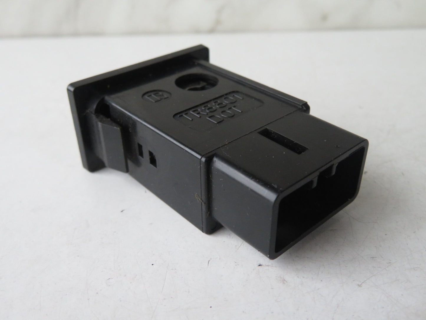 TOYOTA RAV 4 HAZARD SWITCH 1995-2000 A1437-5