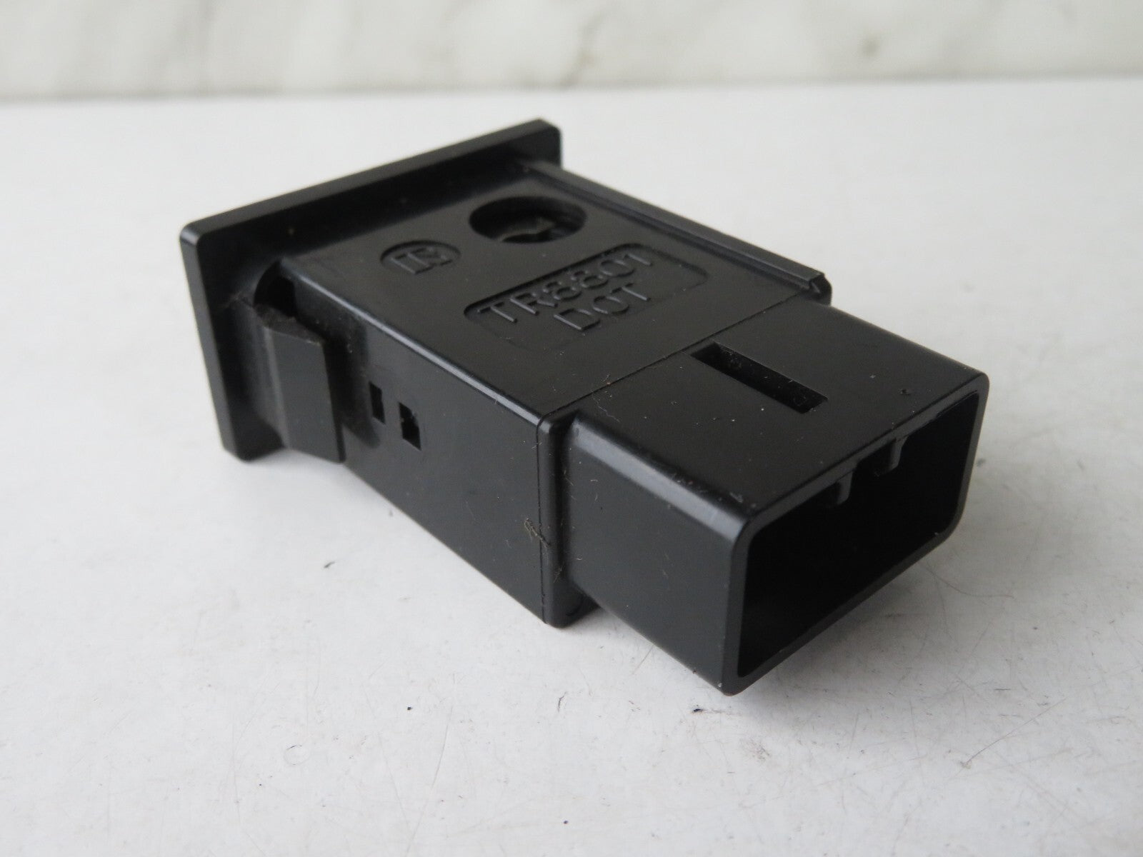 TOYOTA RAV 4 HAZARD SWITCH 1995-2000 A1437-5