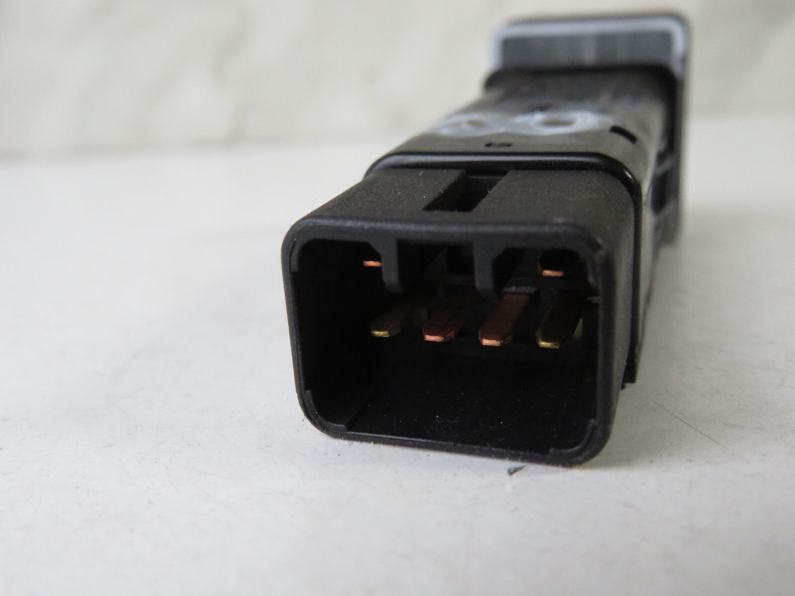 KIA CARENS FOG LIGHT SWITCH 2002-2006 A1607-8