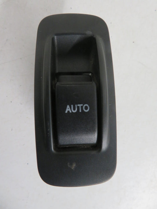 TOYOTA COROLLA REAR WINDOW SWITCH LEFT SIDE 84810-02040  2004-2007 MIX1424-22