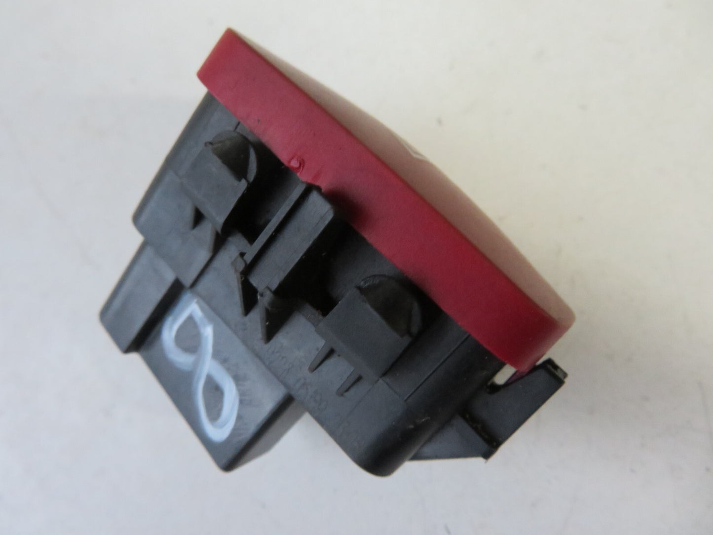 FIAT CROMA HAZARD SWITCH 2005-2011 A1617-8