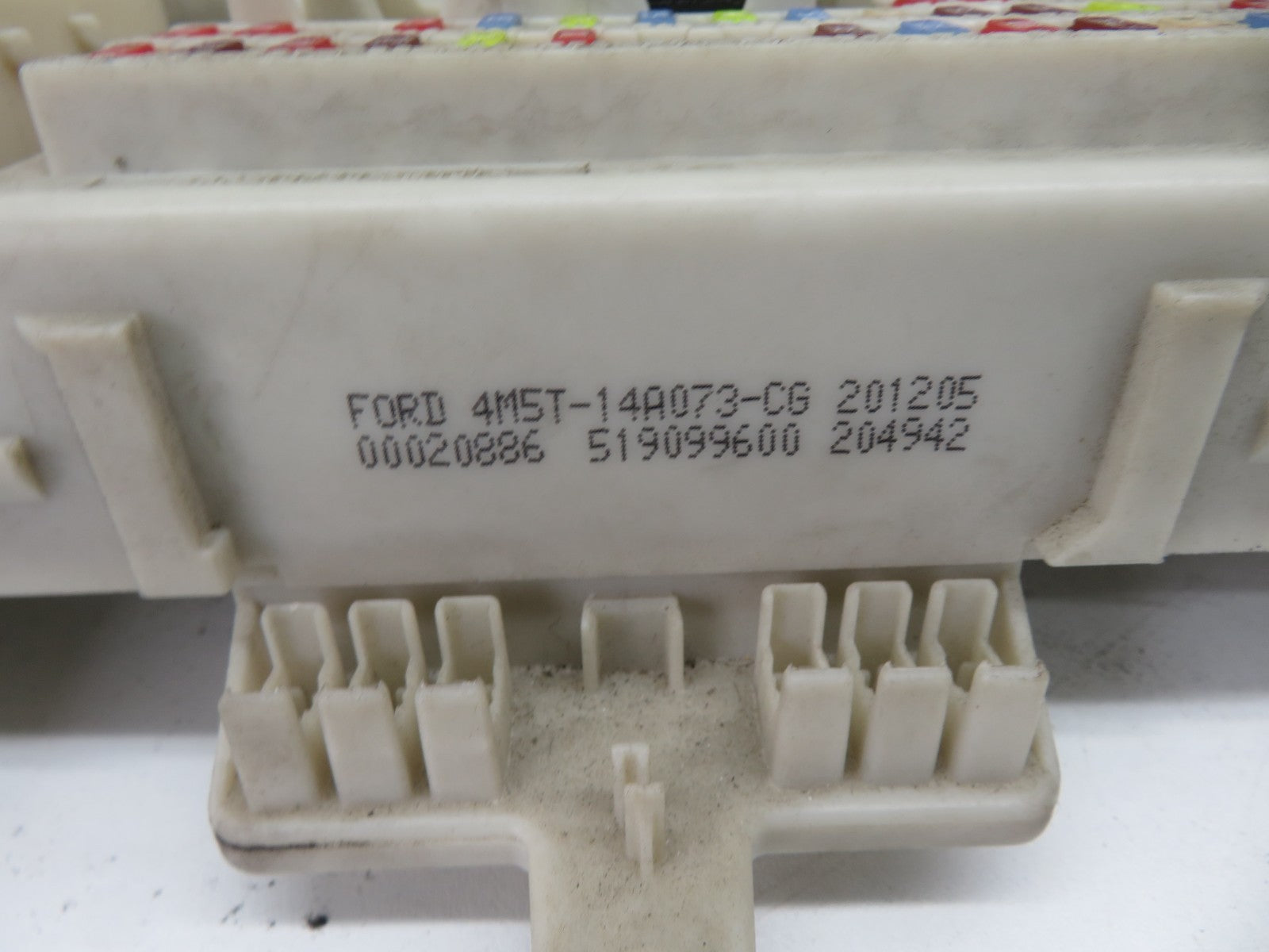 FORD FOCUS ST225 BODY CONTROL MODULE BCM 4M5T-14A073-CG 2005-2010