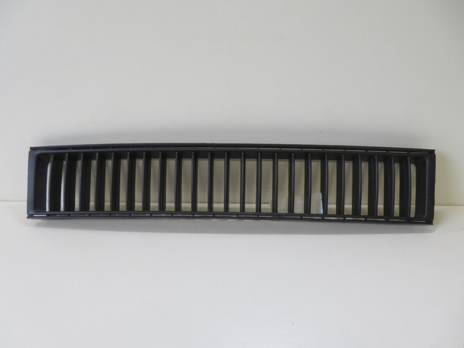 FRONT BUMPER LOWER GRILLE FOR SKODA FABIA MK1 1999-2002 SD07005GAC