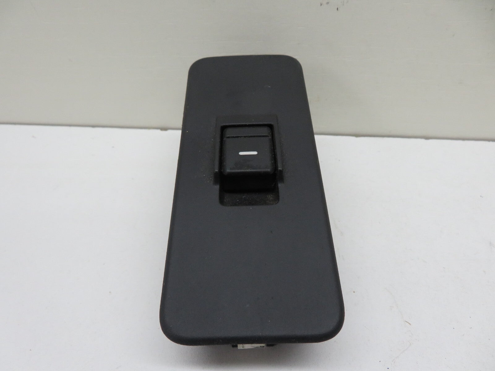 RANGE ROVER SPORT L320 REAR WINDOW SWITCH YUD501070 2005-2009 1235-24