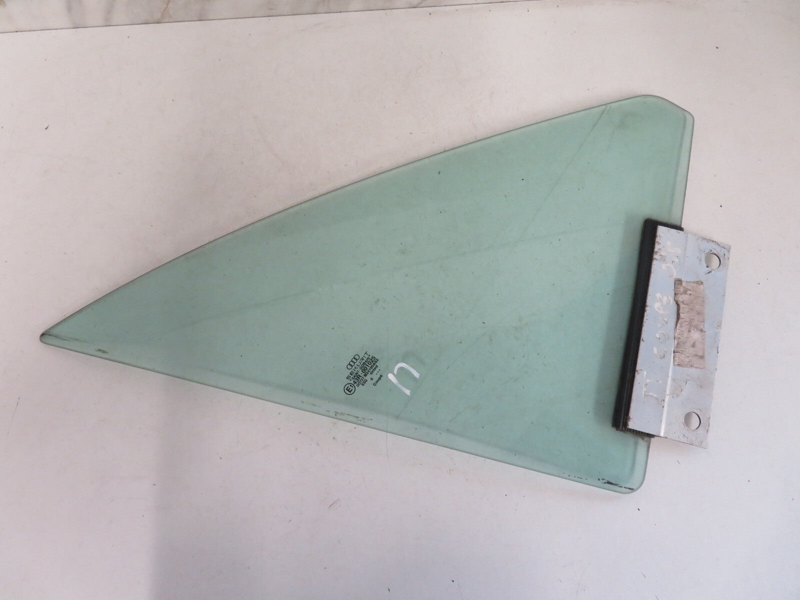 AUDI TT MK1 COUPE OS QUARTER GLASS WINDOW 1998-2004 MIX1333-17