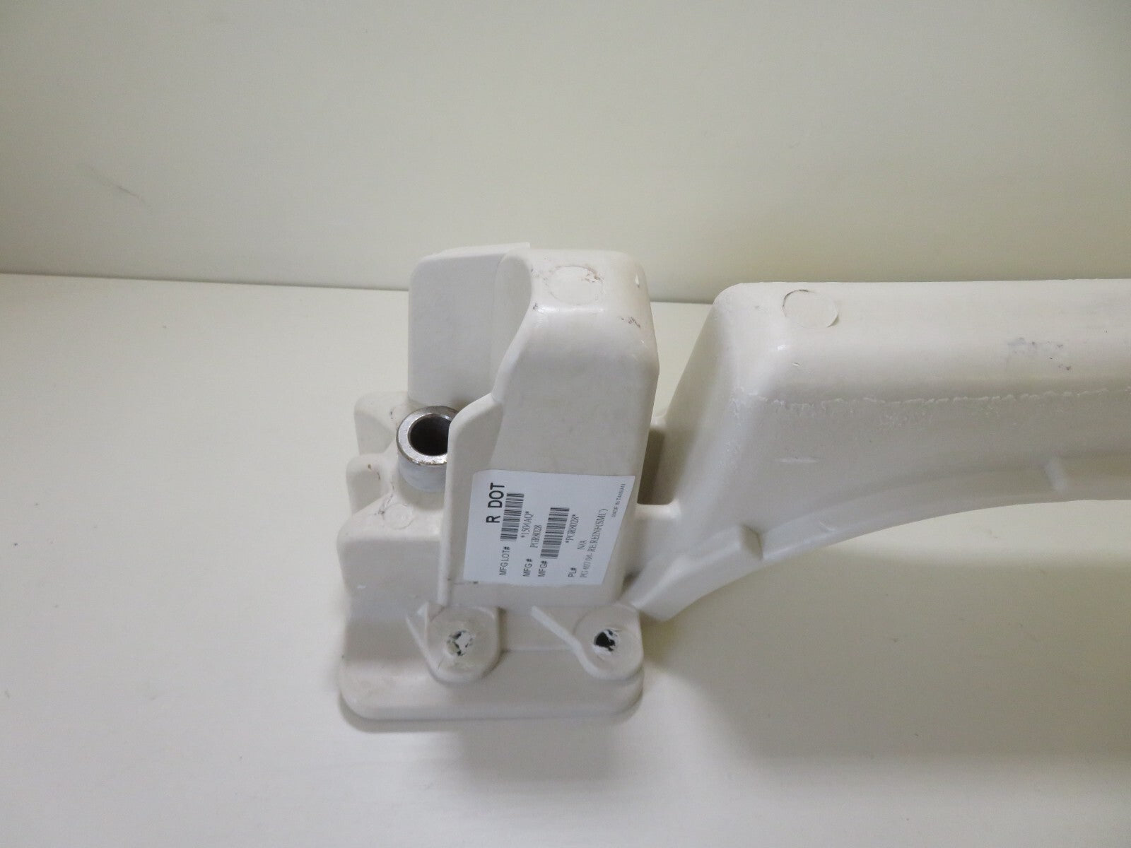 REAR BUMPER REINFORCEMENT BAR PG0611672 FOR PEUGEOT 407 2004-2011