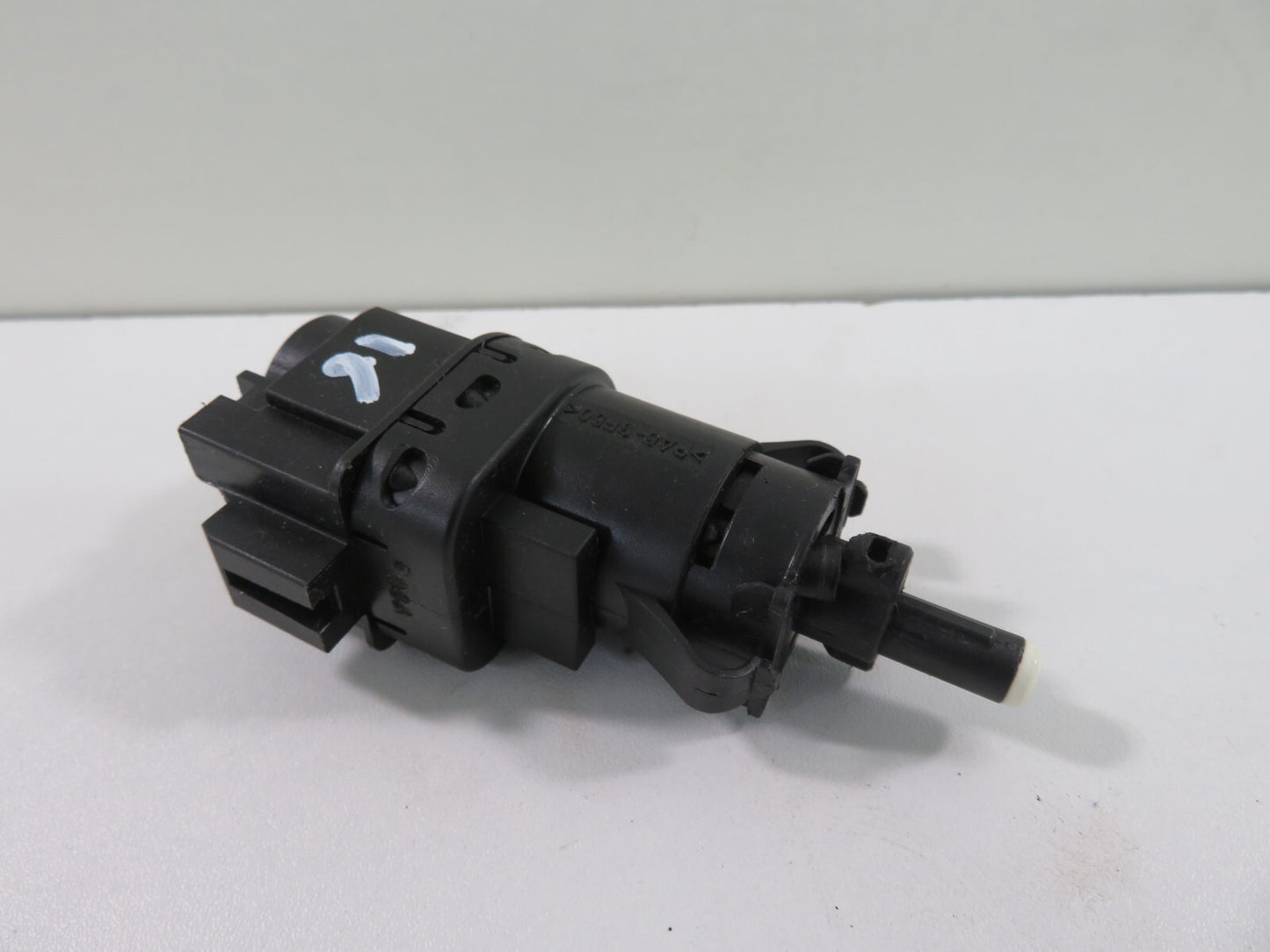 FORD C-MAX BRAKE LIGHT SWITCH 3M5T-13480-AC 2006-2010 1511-16