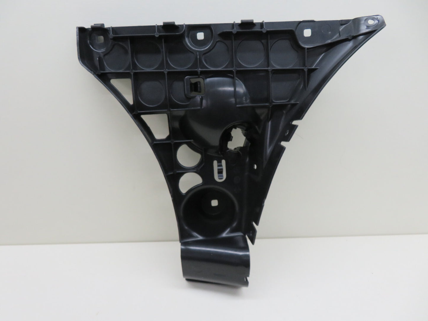 OSR RIGHT REAR BUMPER BRACKET FOR BMW E60 BM0461053 2002-2010