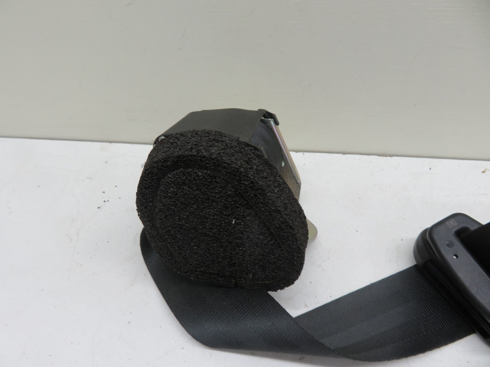 FIAT 500 T OSR RIGHT REAR SEAT BELT 2007-2012 1854-10