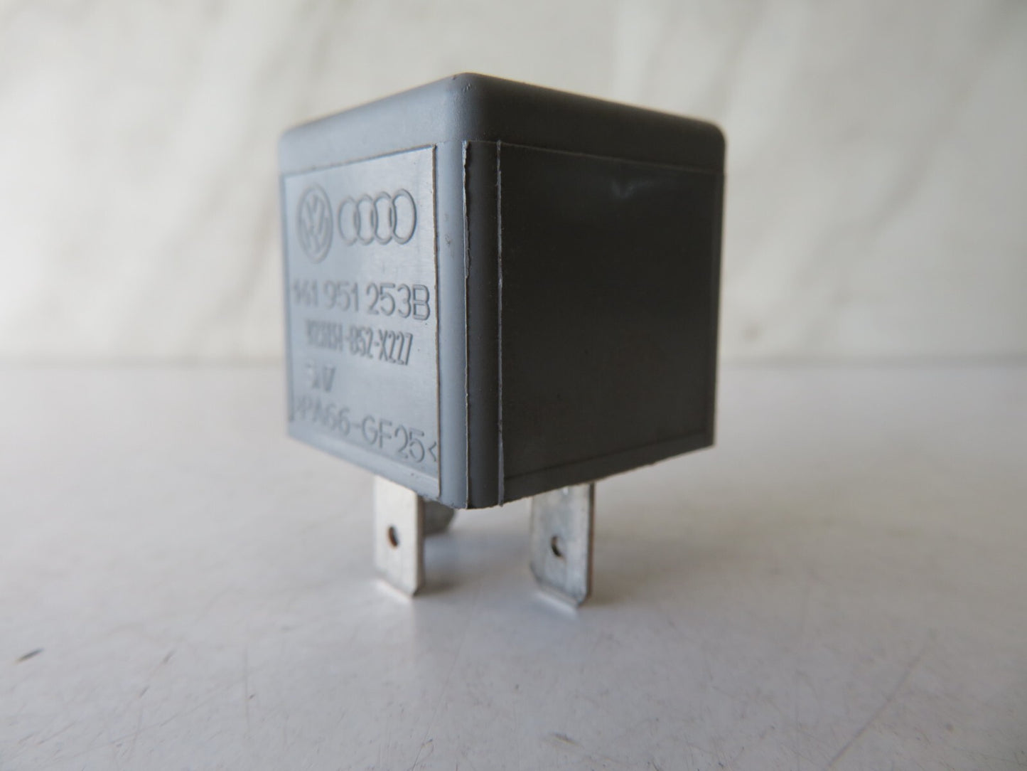 VOLKSWAGEN VW TOURAN 53 RELAY 141951253B 2003-2010 AMS1325