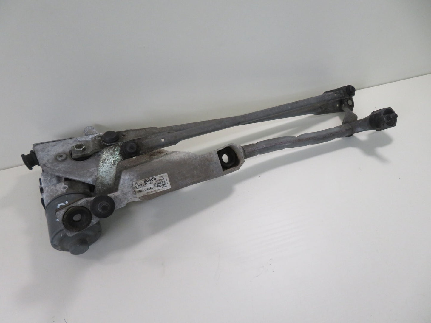 FORD FIESTA MK7 FRONT WIPER MOTOR WITH LINKAGE 8A61-17B571-BA 2009-2012 1351-24