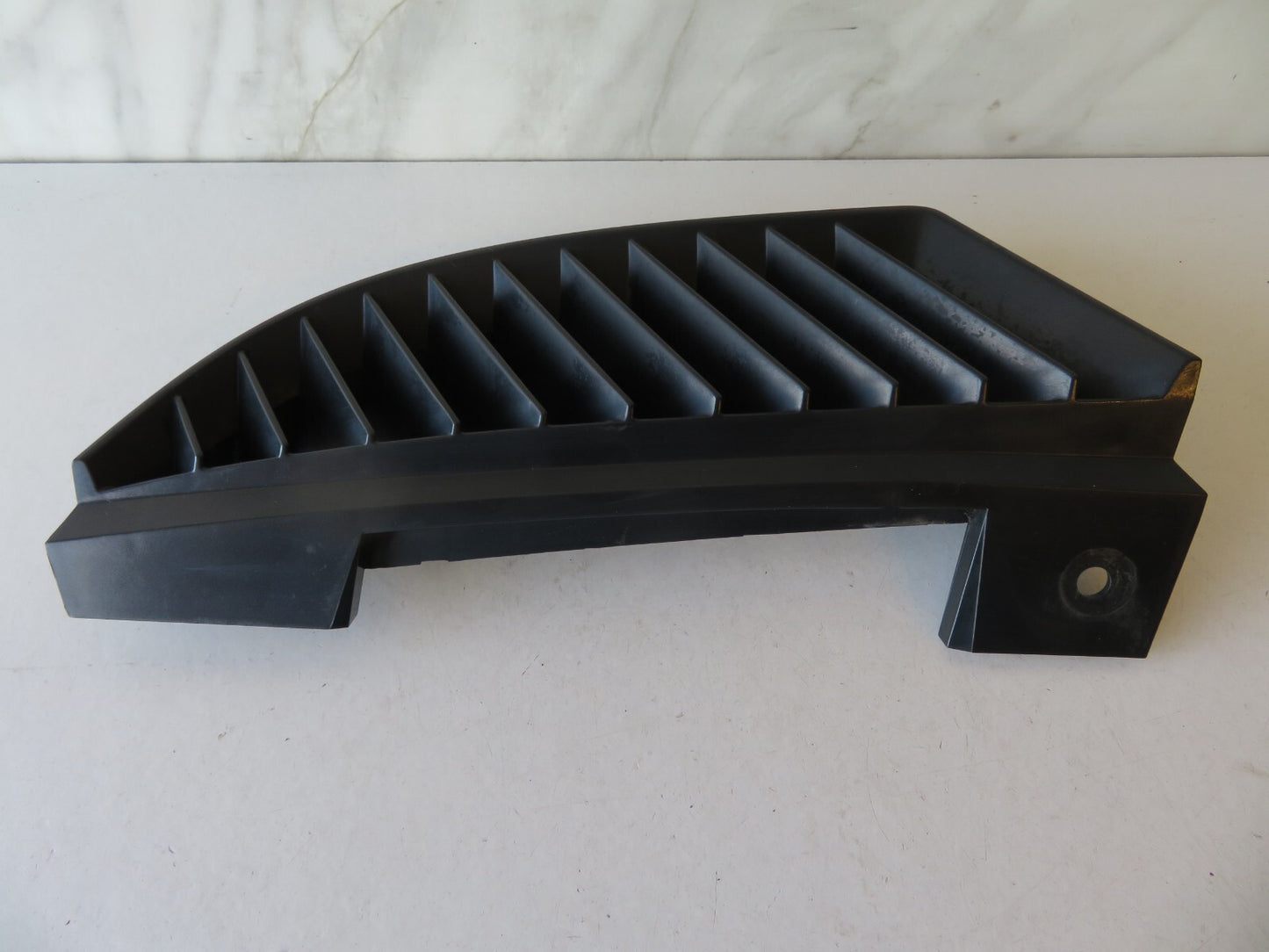 MITSUBISHI COLT CZ1 LH FRONT GRILL MN127773 04-08 AMS1652