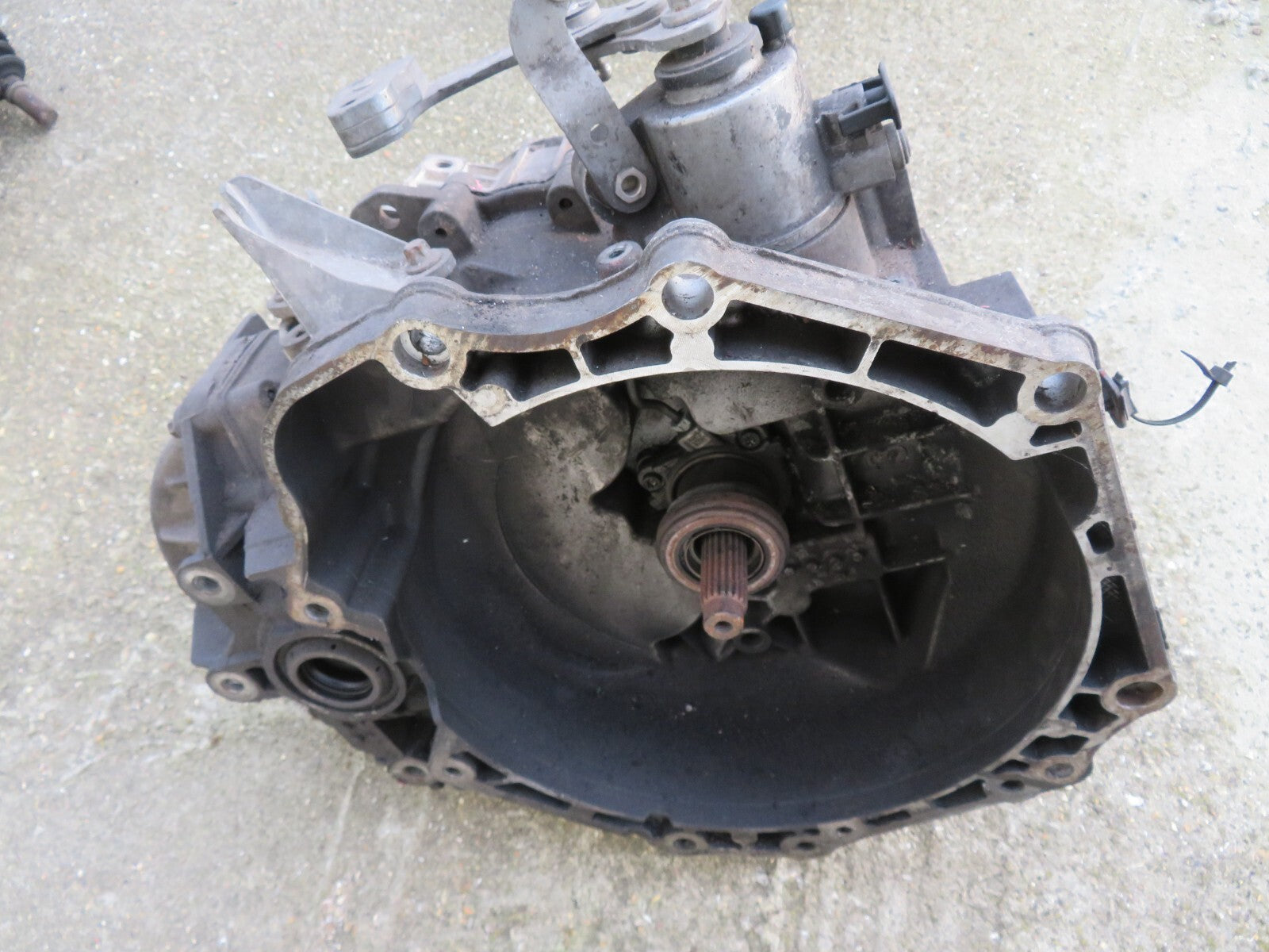 VAUXHALL ZAFIRA INSIGNIA ASTRA 6 SPEED MANUAL GEARBOX 55192042 2010-2014