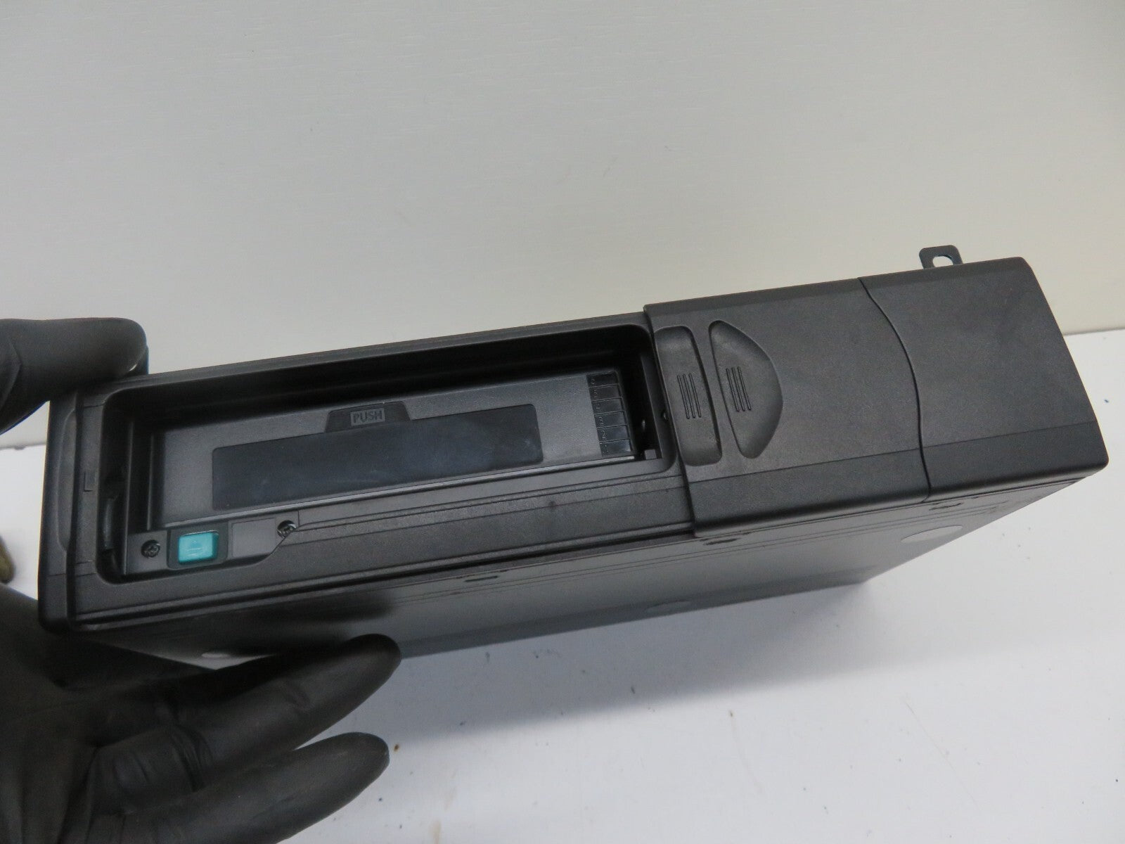 LAND ROVER FREELANDER 1 CD CHANGER XQE000110 1997-2006 1752-5