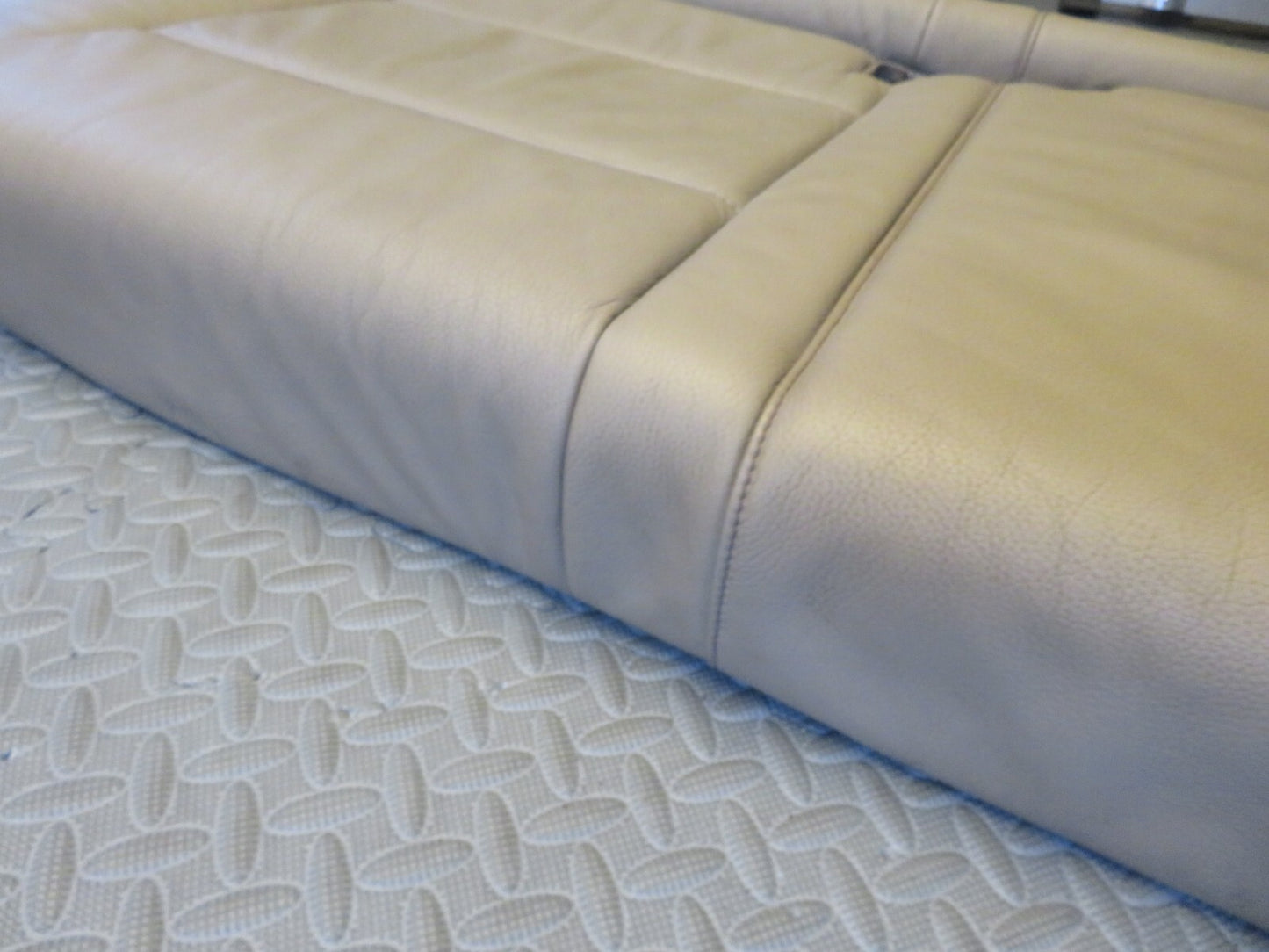 BMW X5 E53 REAR LEATHER SEAT BASE BEIGE CREAM 2000-2006