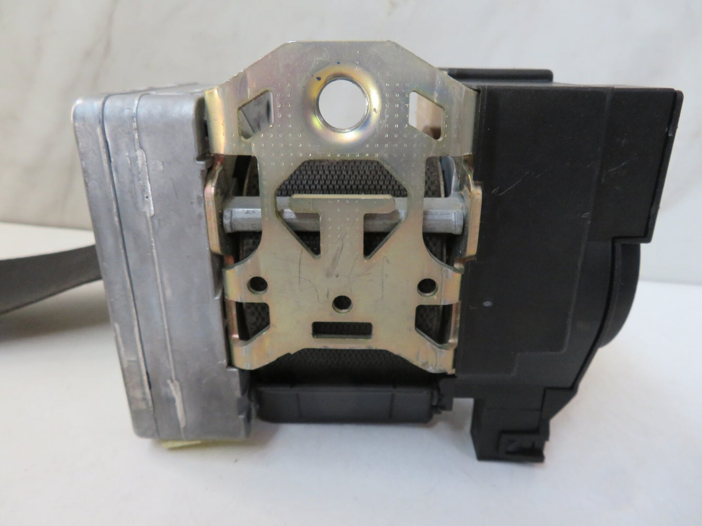 MERCEDES S CLASS W220 OSF SEAT BELT 33015930E 1998-2005 A1415-5