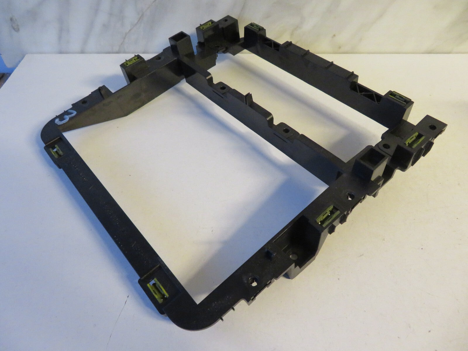 VOLKSWAGEN VW TOURAN RADIO CD HEAD UNIT BRACKET 1T0858005A 2003-2010 1452-3