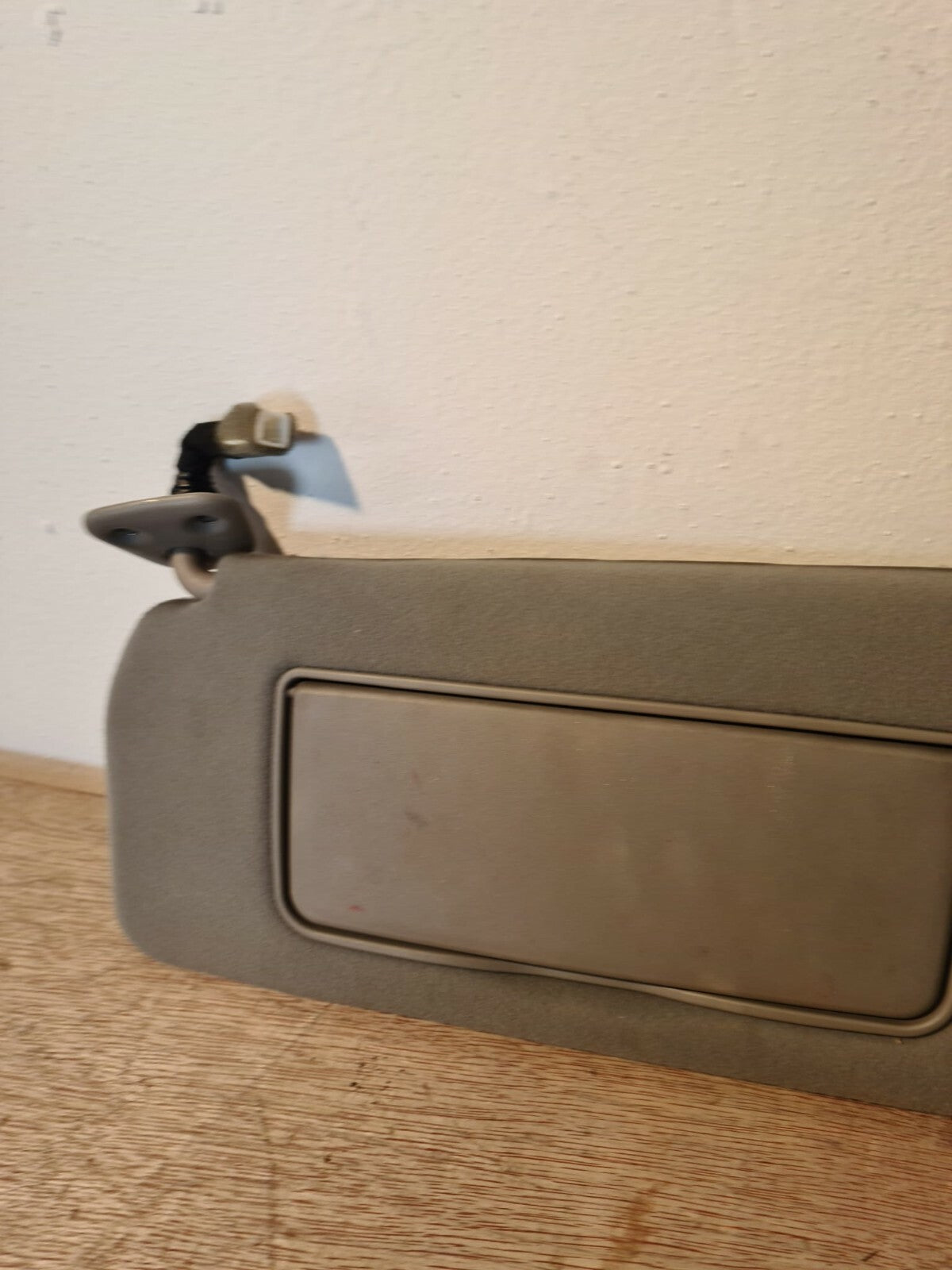 LEXUS IS200 NS PASSENGER SUN VISOR 