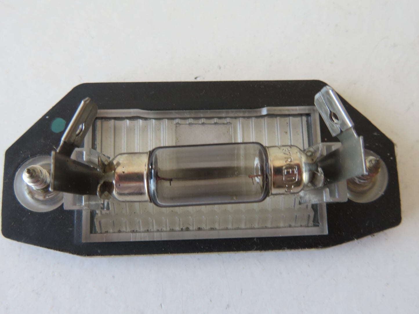 FORD MONDEO MK3 NUMBERPLATE LIGHTS PAIR 2001-2007 RA04