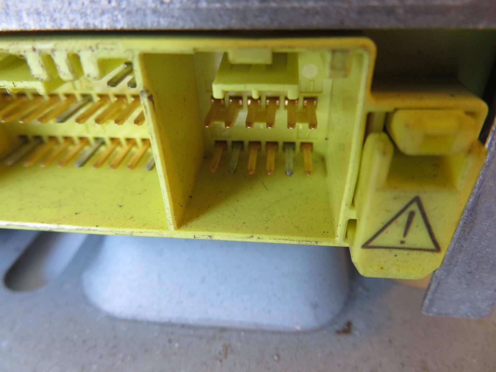 LEXUS IS200 AIRBAG CONTROL MODULE 89170-53040 1999-2005 TOY-AS123-4 SA