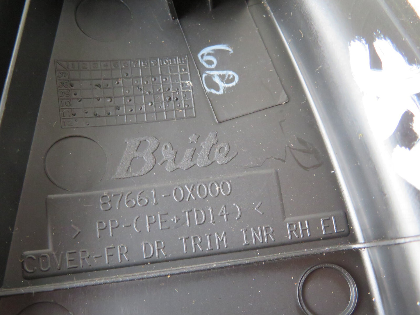 HYUNDAI I10 OSF INTERIOR QUARTER TRIM 87661-0X000 2008-2012 A1632-27