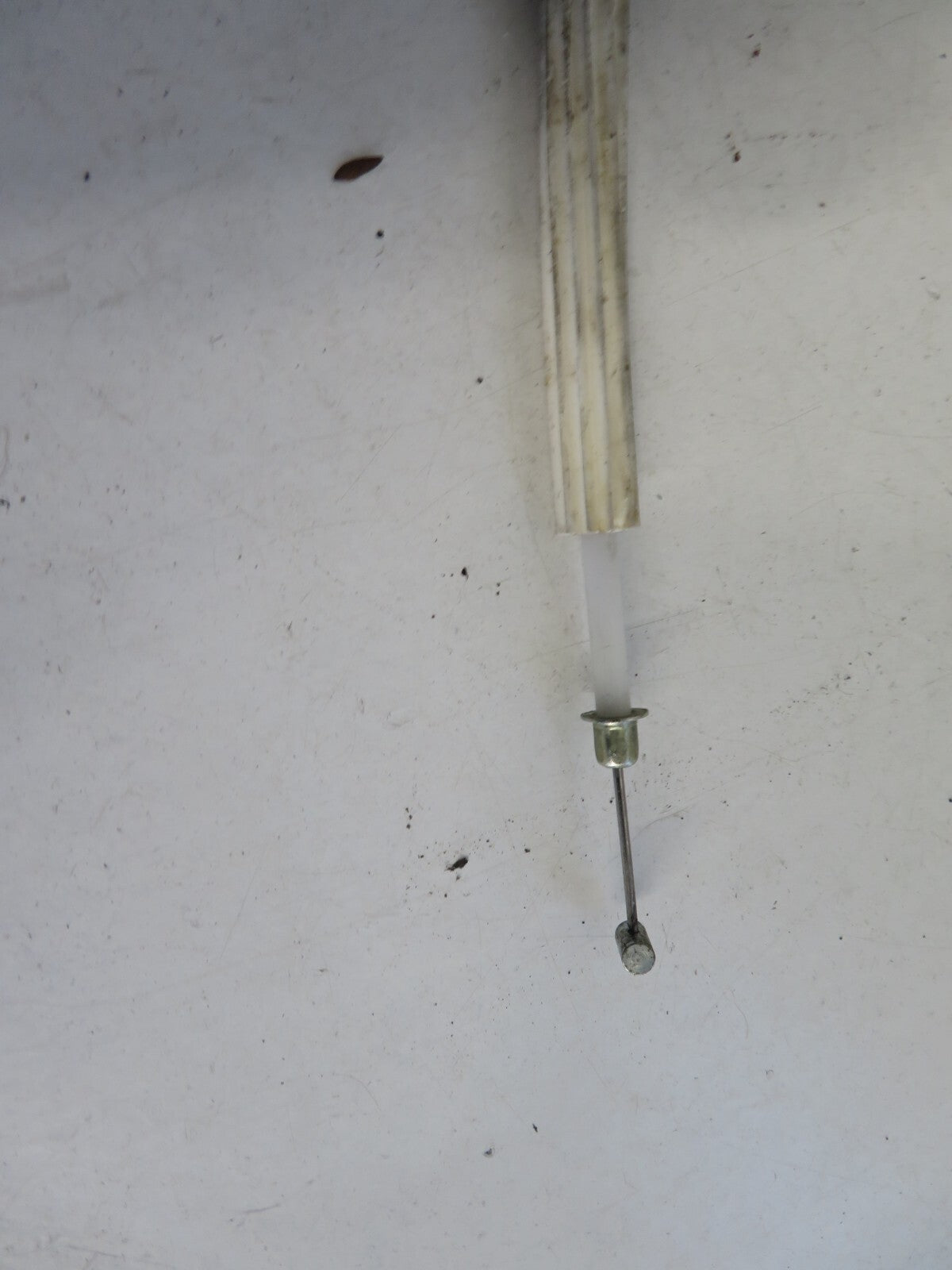 AUDI A8 D2 OSF DOOR LOCK CATCH 8D2837015F 1998-2002 1636-9