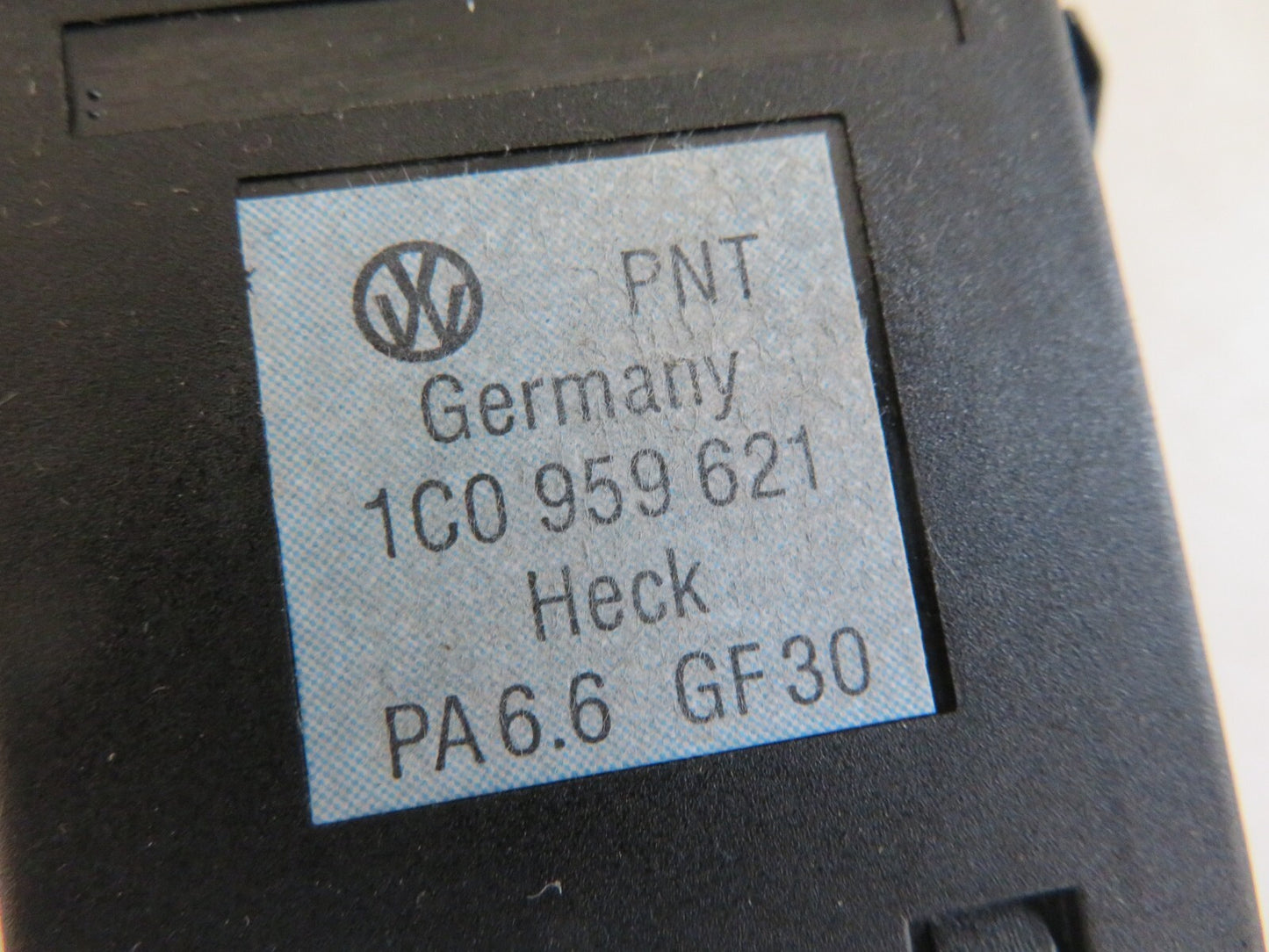 VOLKSWAGEN VW BEETLE REAR WINDSCREEN DEMIST SWITCH 1C0959621 1999-2005 AMS-19