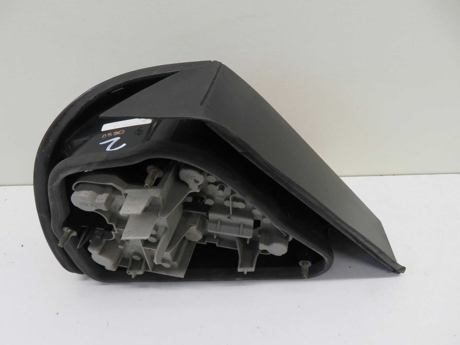 JAGUAR XJR OS DRIVER REAR TAIL LIGHT (SEE PHOTOS) 1994-2001 1730-2