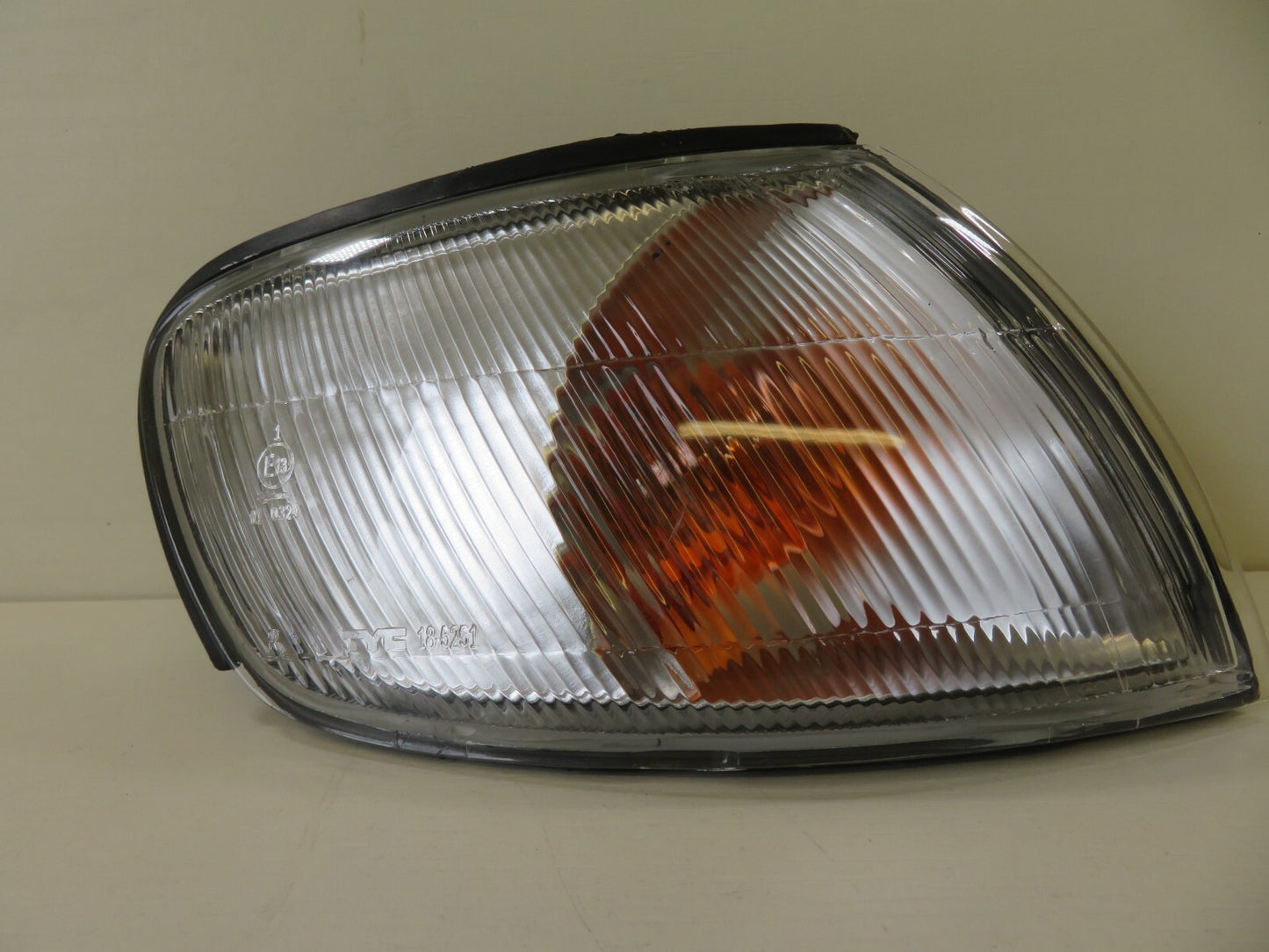 OS DRIVER RH FRONT INDICATOR LIGHT LUCAS LPB428 FOR NISSAN ALMERA 1995-1997