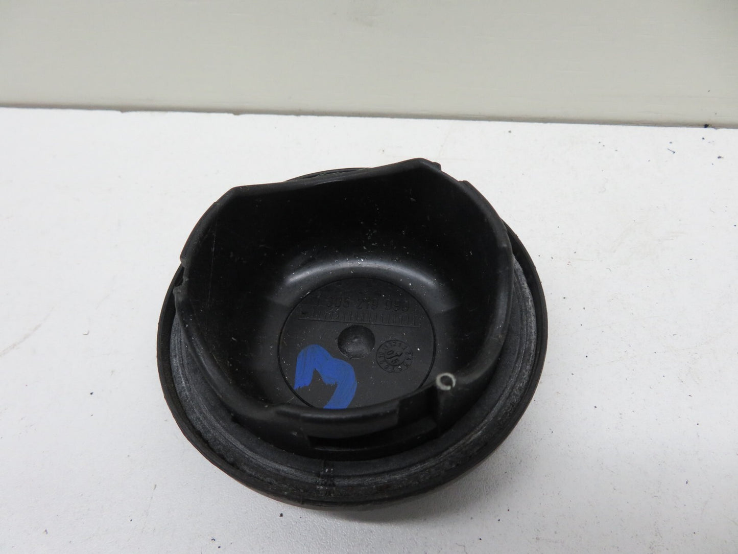 MINI COOPER S R50 R52 R53 HEADLIGHT BULB COVER 2004-2006 1700-3