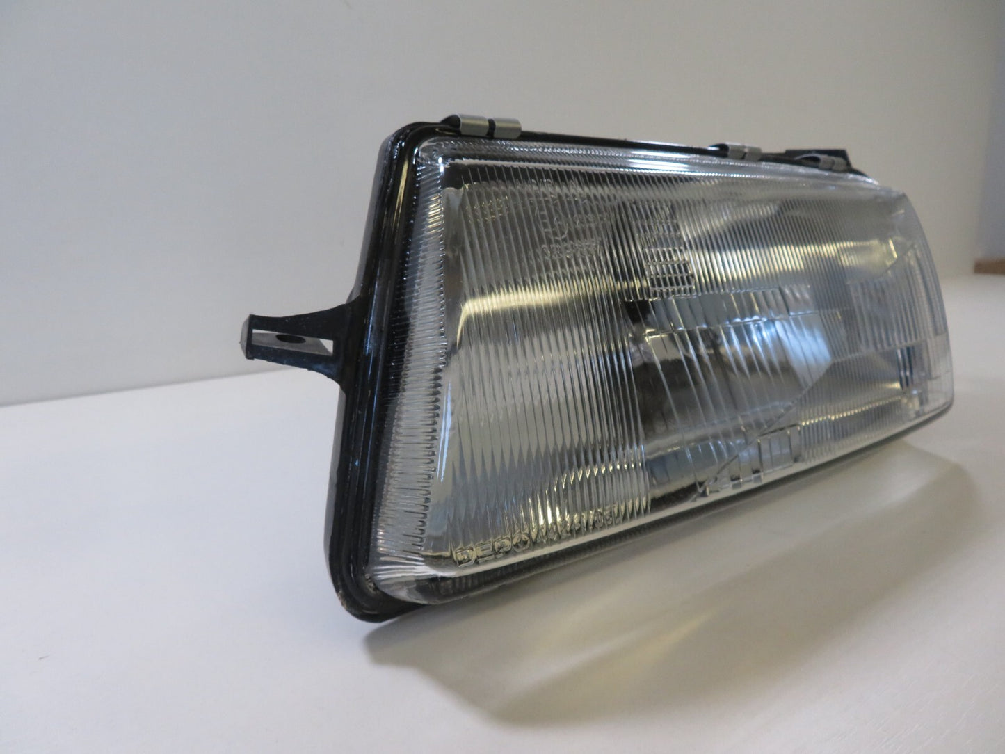 NS LH PASSENGER HEADLIGHT DEPO 442-1105L-RD-E FITS VAUXHALL VECTRA A CAVALIER 