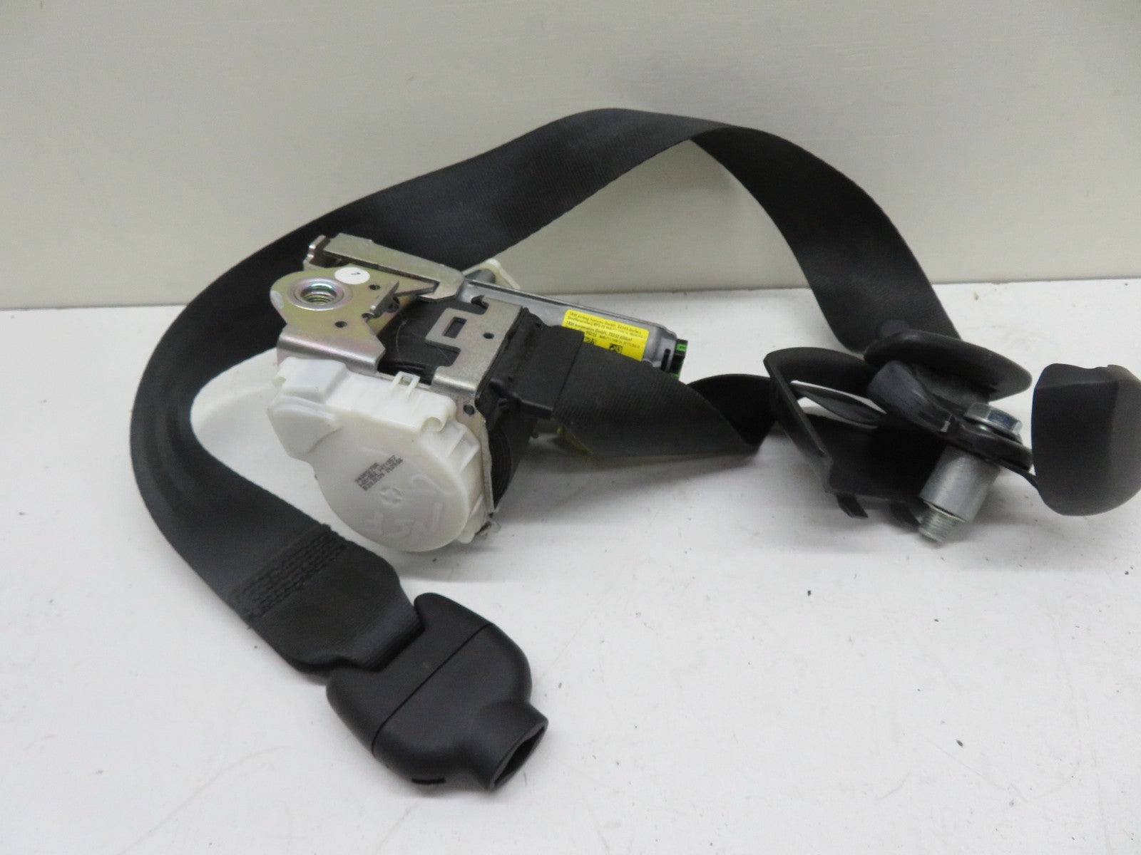 FIAT 500 NSF PASSENGER SEAT BELT 2007-2012 1854-9