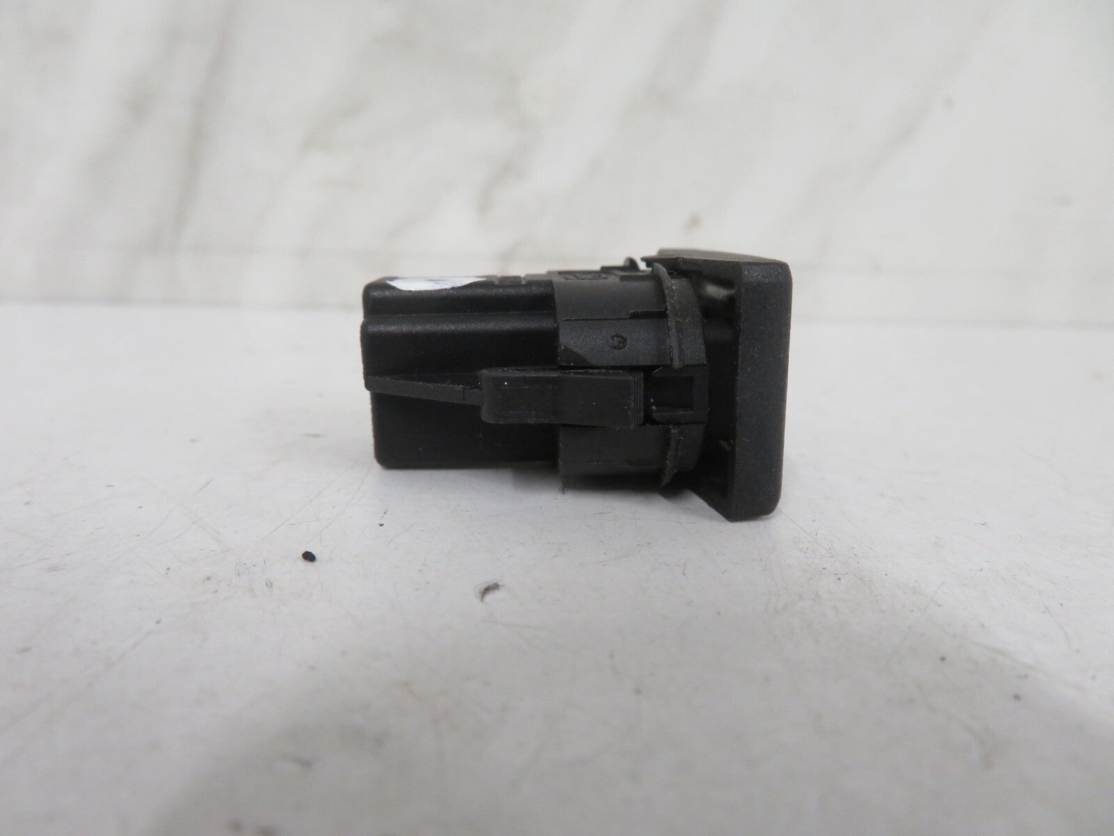 FORD MONDEO MK3 REAR WINDOW SWITCH 1S7T-14529-AB 2000-2006 1639-10