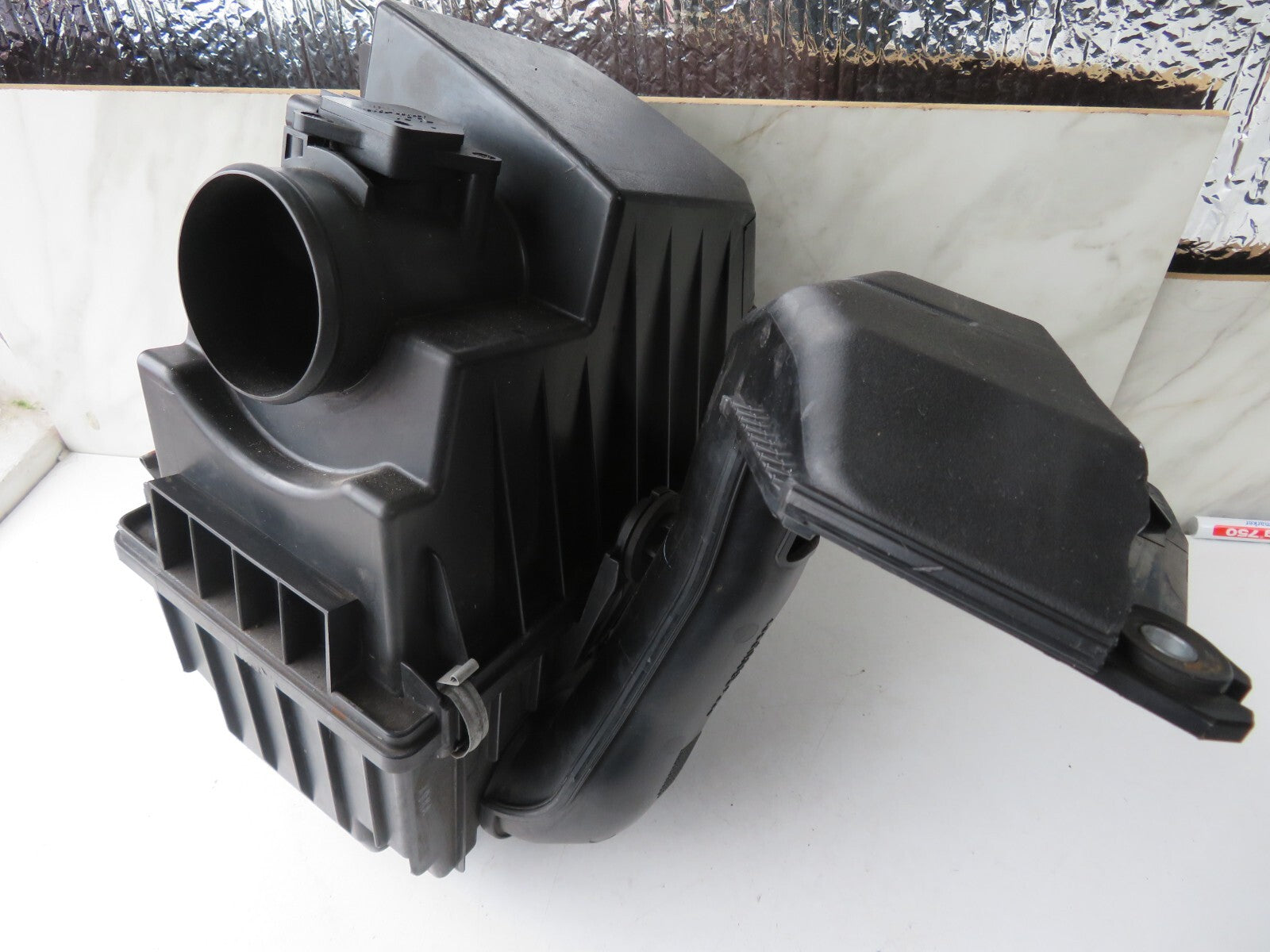 MAZDA CX7 2.2 DIESEL AIR FILTER BOX R2AX13Z02 2006-2012 BK1601