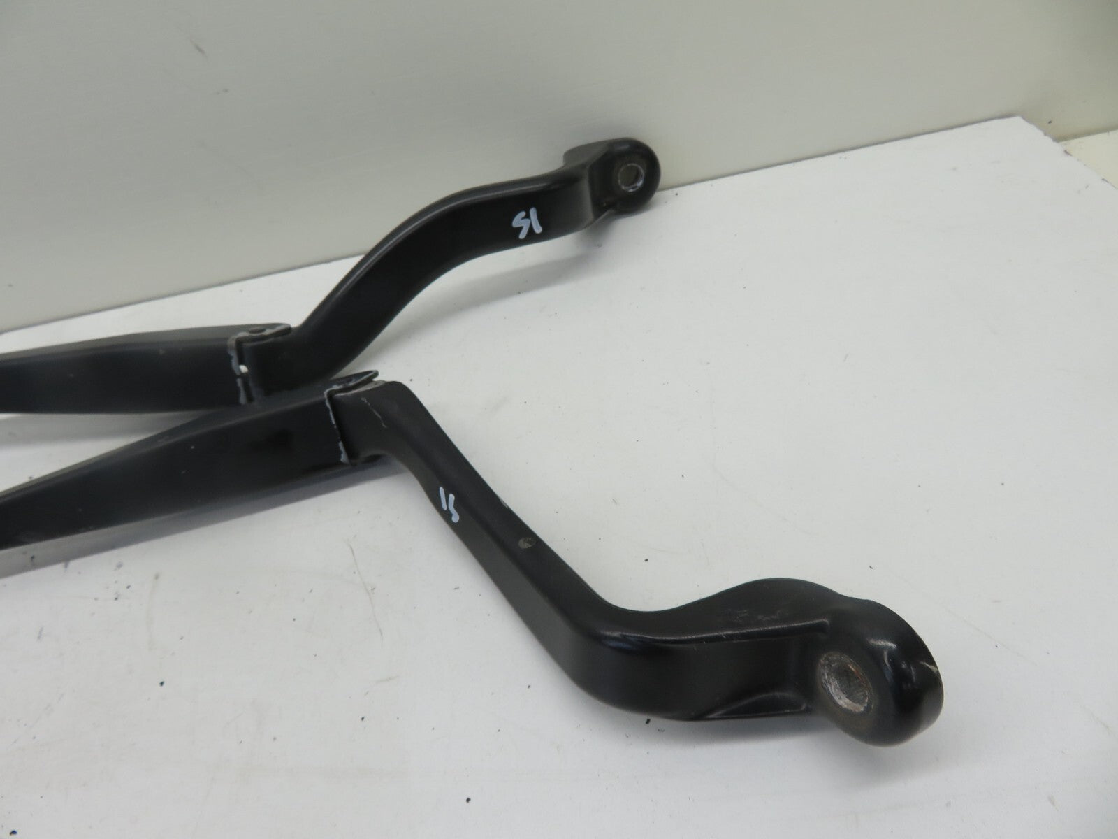 FORD S-MAX FRONT WIPER ARMS PAIR (SEE PHOTOS) 2006-2014 2121-15